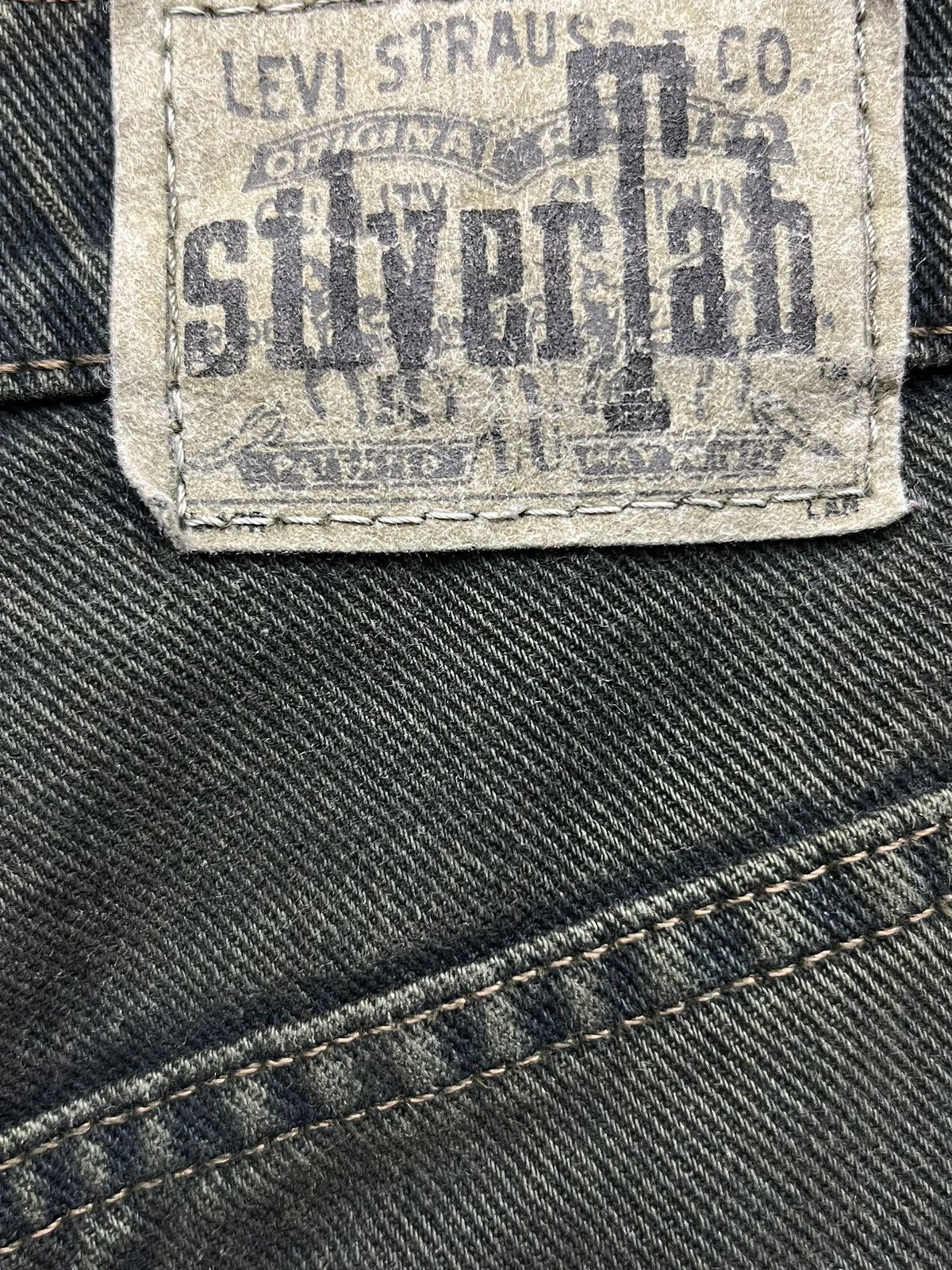 Levi's Made & Crafted VERY RARE Dark Green 90’s Levi’s SiverTab BAGGY Made In USA Size US 31 - 6 Thumbnail
