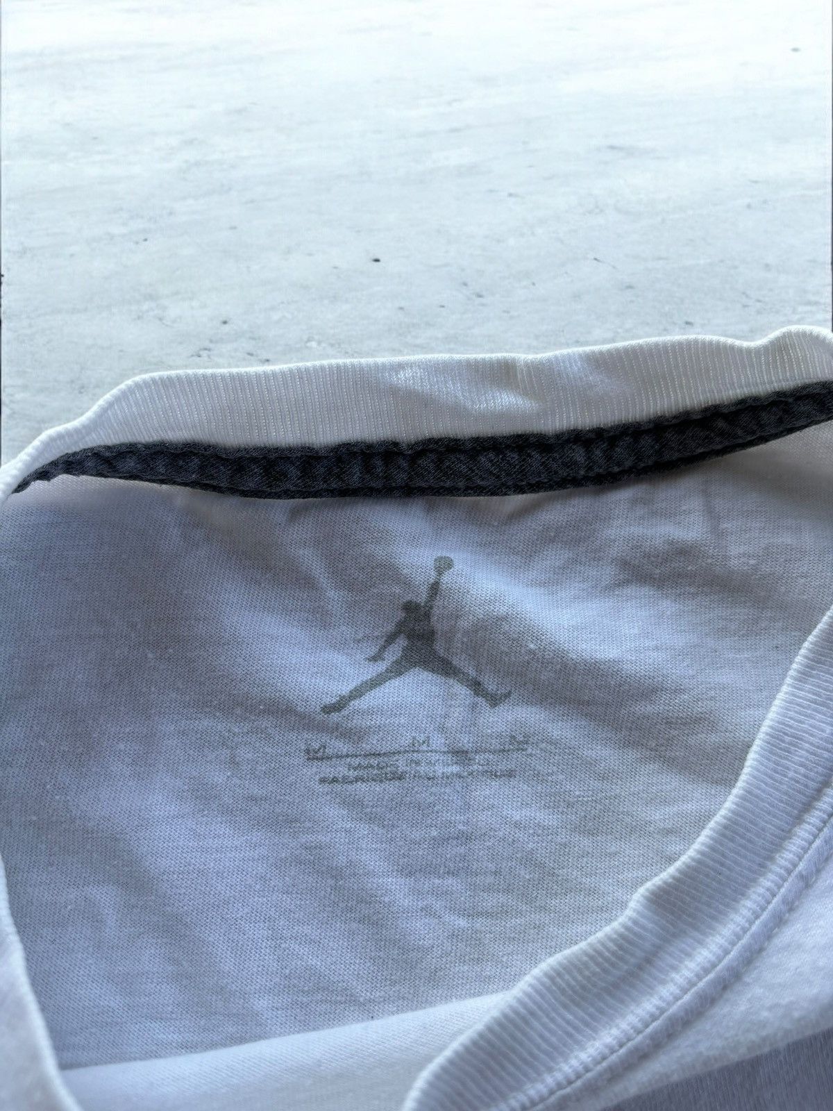 Jordan Brand × Nike × Vintage 🔥Vintage Air Jordan Tee basketball shirt 🔥 Size US M / EU 48-50 / 2 - 4 Thumbnail