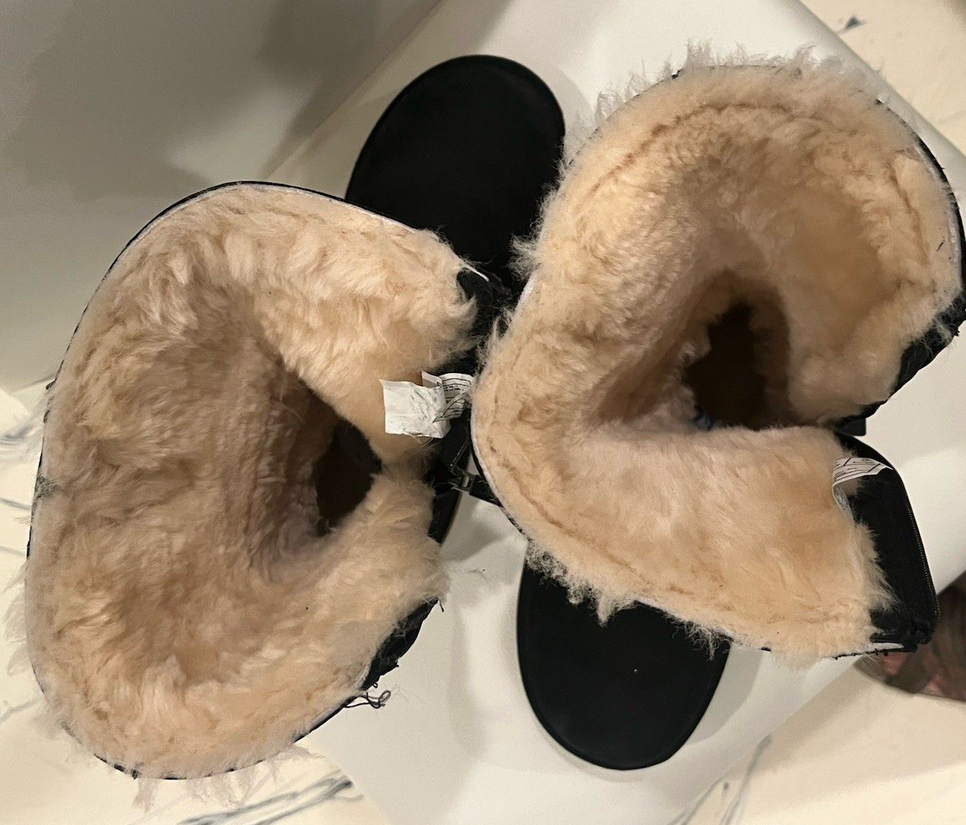 Ugg UGG Kengsington Leather Sheepskin Buckles Moto Boots Size US 6 / IT 36 - 17 Thumbnail