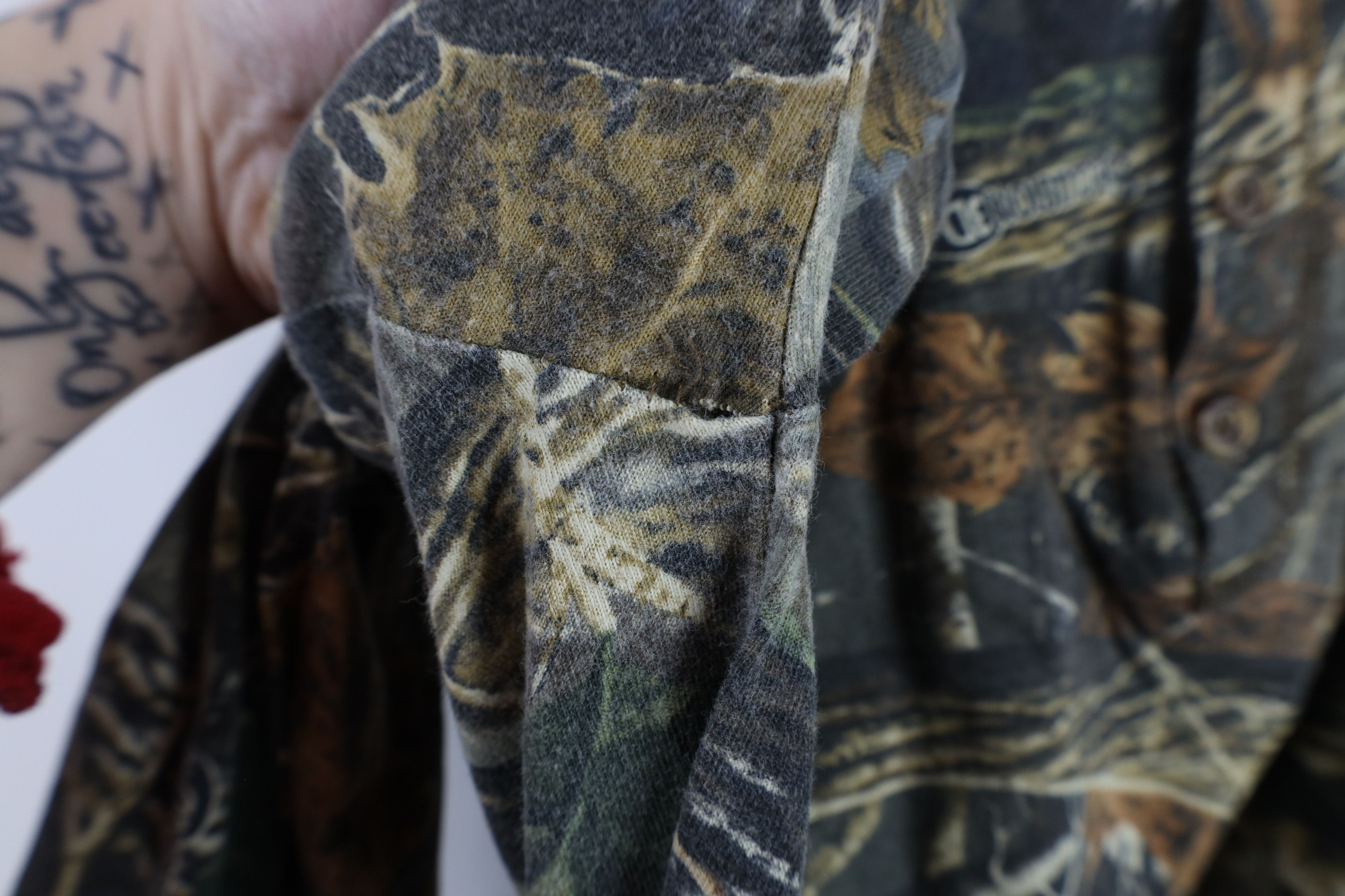 Cabelas × Vintage Vintage Cabelas Camouflage Long Sleeve Henley T-Shirt Cotton Size US XL / EU 56 / 4 - 8 Thumbnail
