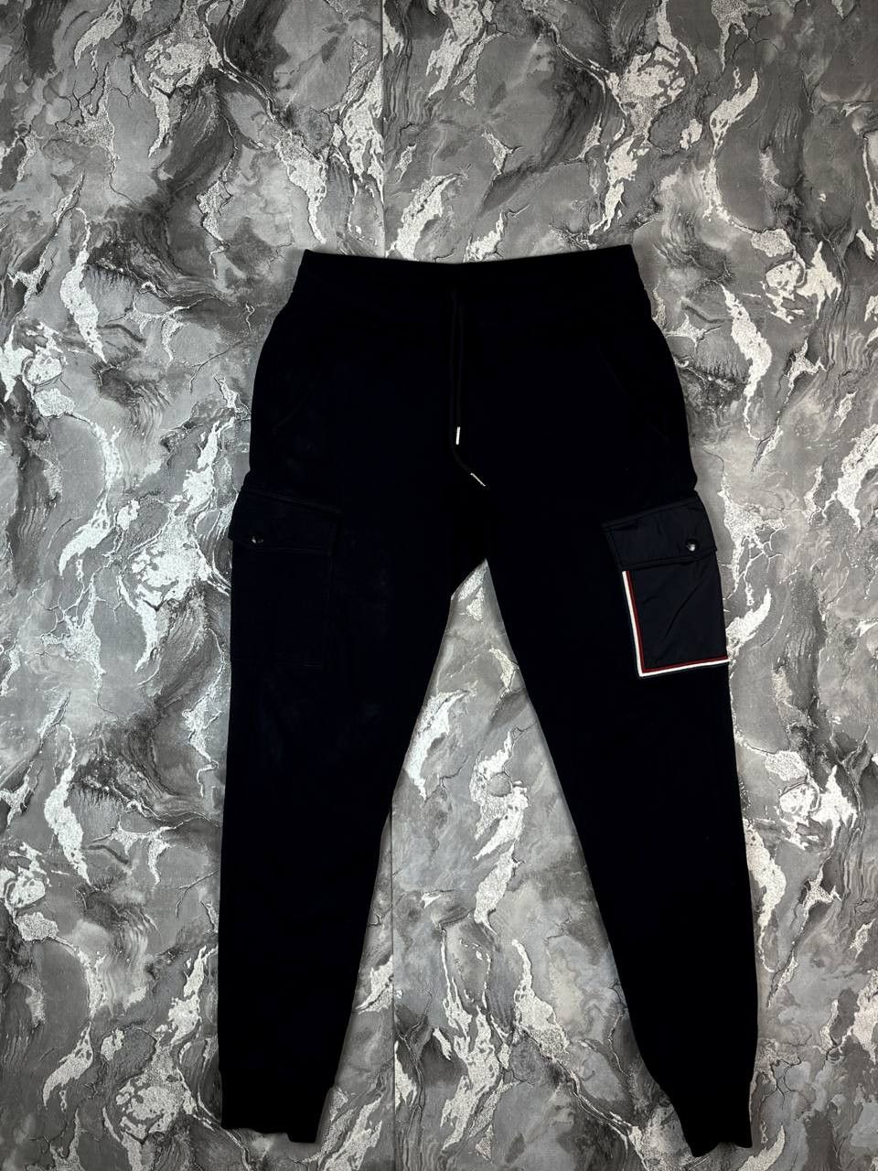 Moncler sweatpants moncler Size US 38 / EU 54 - 2 Thumbnail