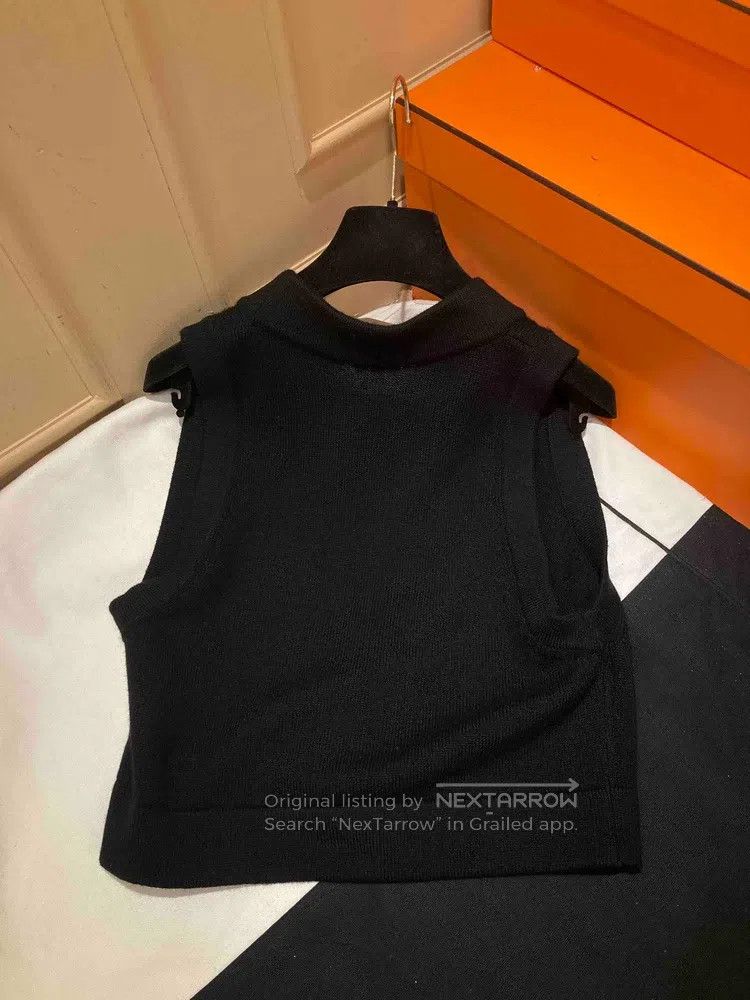 Chanel Chanel Black large diamond buckle full cashmere vest Size S / US 4 / IT 40 - 2 Thumbnail