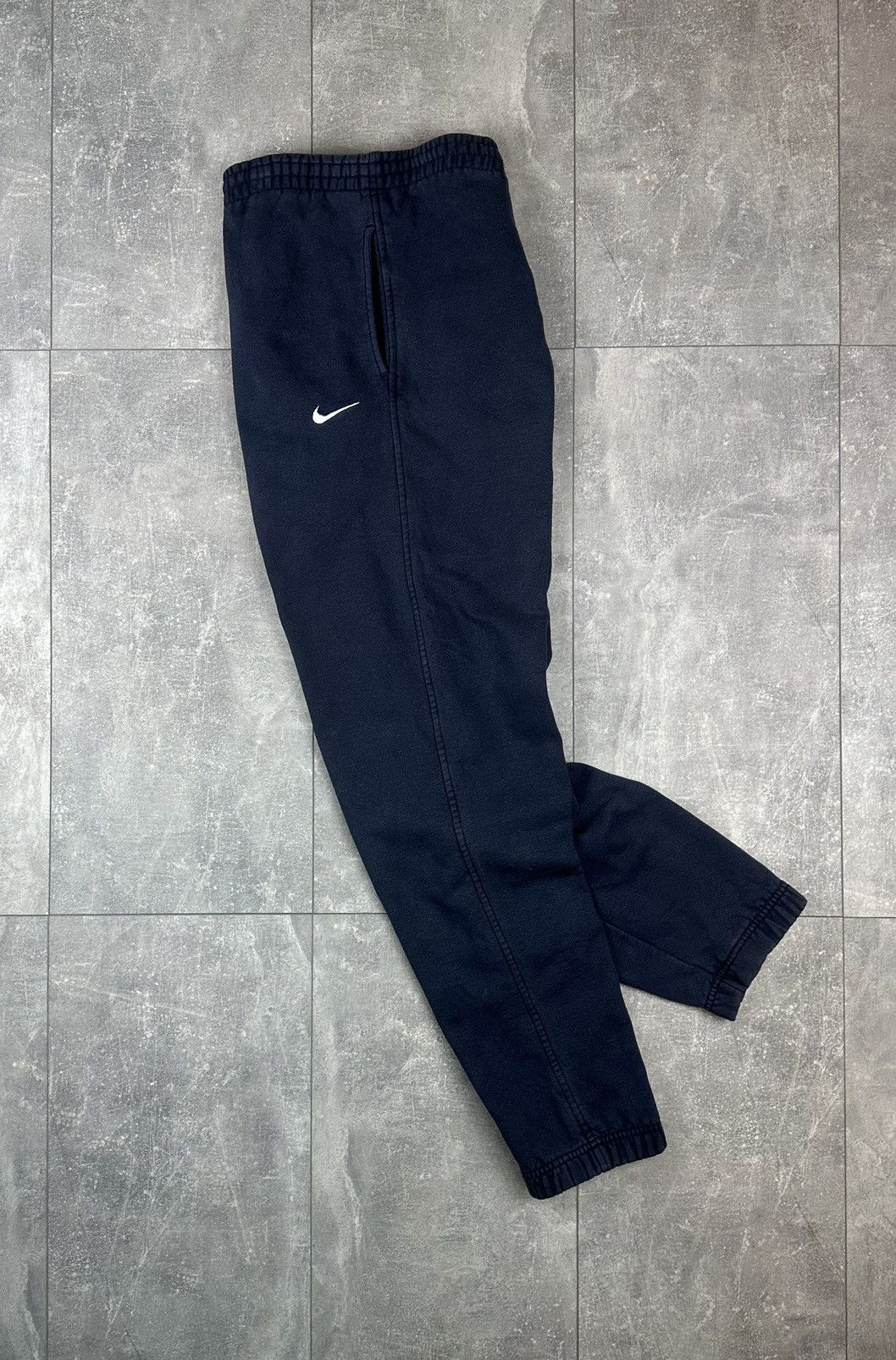 Nike Nike Vintage Small Swoosh Sweatpants Size US 30 / EU 46 - 1 Thumbnail