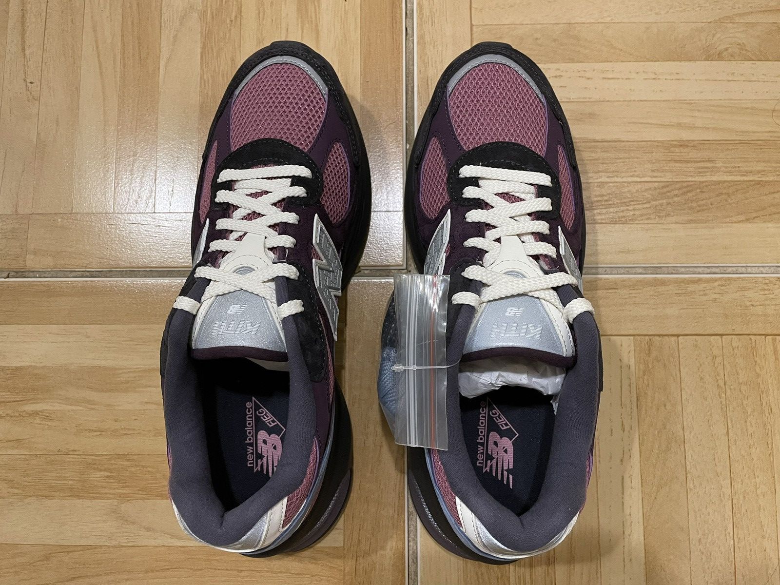 Kith × New Balance New Balance 2010 Kith Purple Black U2010KTC Size 9 UK8.5 Size US 9 / EU 42 - 4 Thumbnail