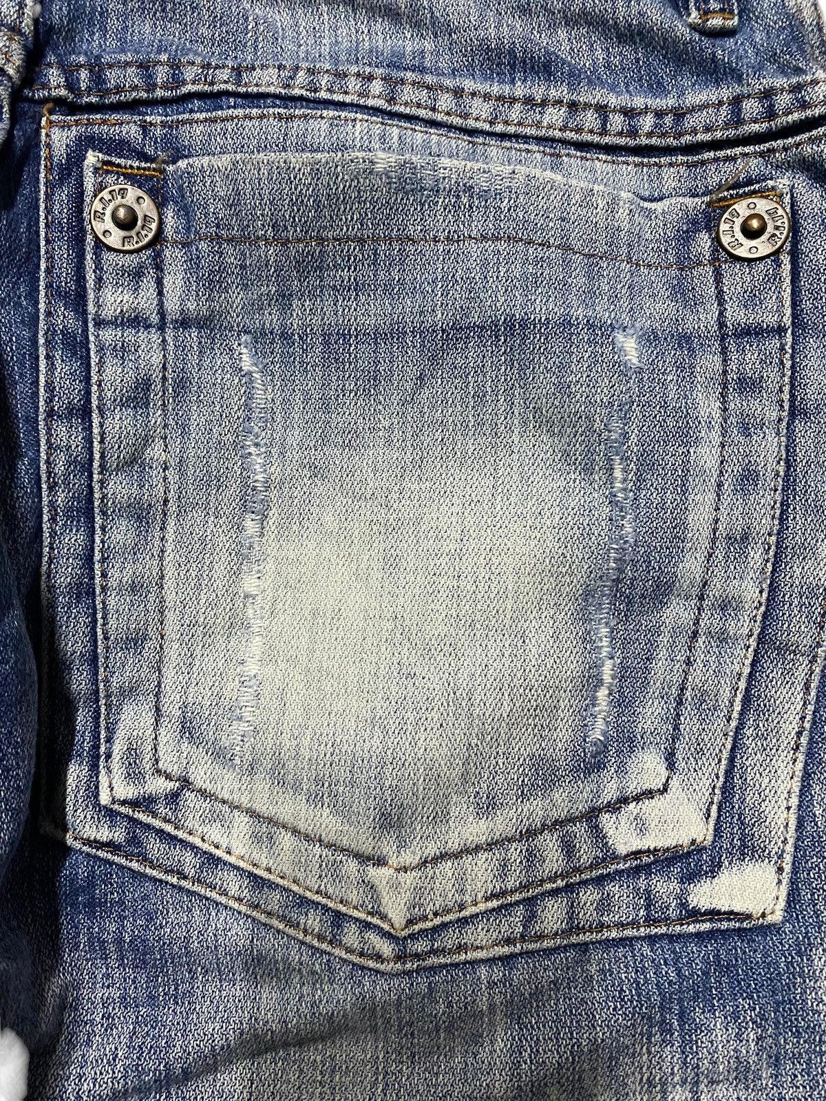 Japanese Brand Vintage Japanese Brand Faded Wash Front Pocket Distressed Size US 34 / EU 50 - 14 Thumbnail