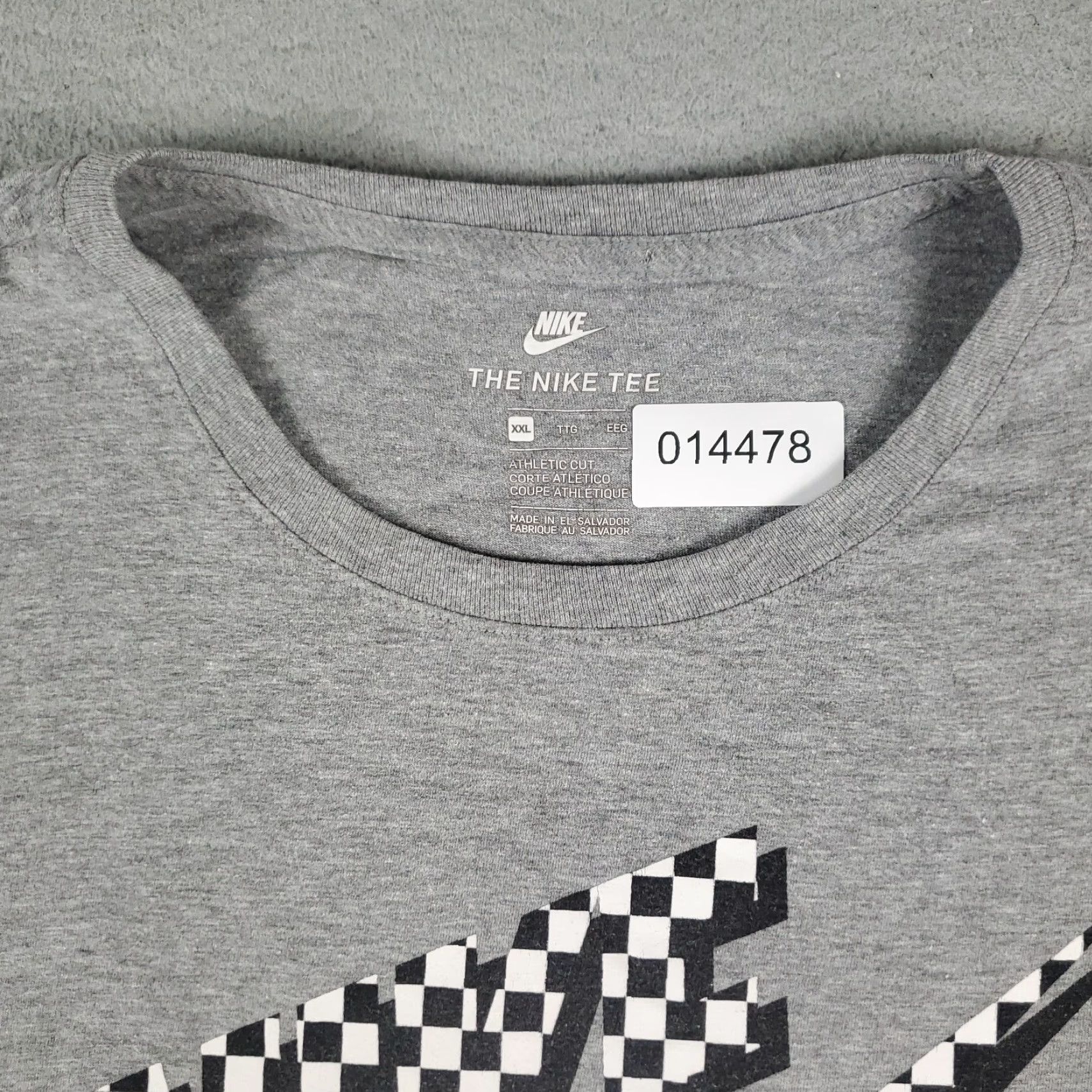 Nike VINTAGE Nike Center Swoosh Gray Short Sleeve T-Shirt Adult 2XL Gray Logo Cotton Blend Crew Neck 90s Sports Theme Mens Size US XXL / EU 58 / 5 - 2 Thumbnail