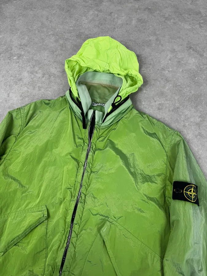 Stone Island 2000s Stone Island Green Shiny Removable Hood Technical Jacket Size US L / EU 52-54 / 3 - 6 Thumbnail