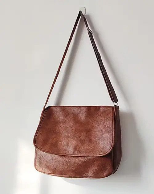 Japanese Brand Fashion 90s pu leather crossbody messenger bag vintage Size ONE SIZE - 3 Thumbnail