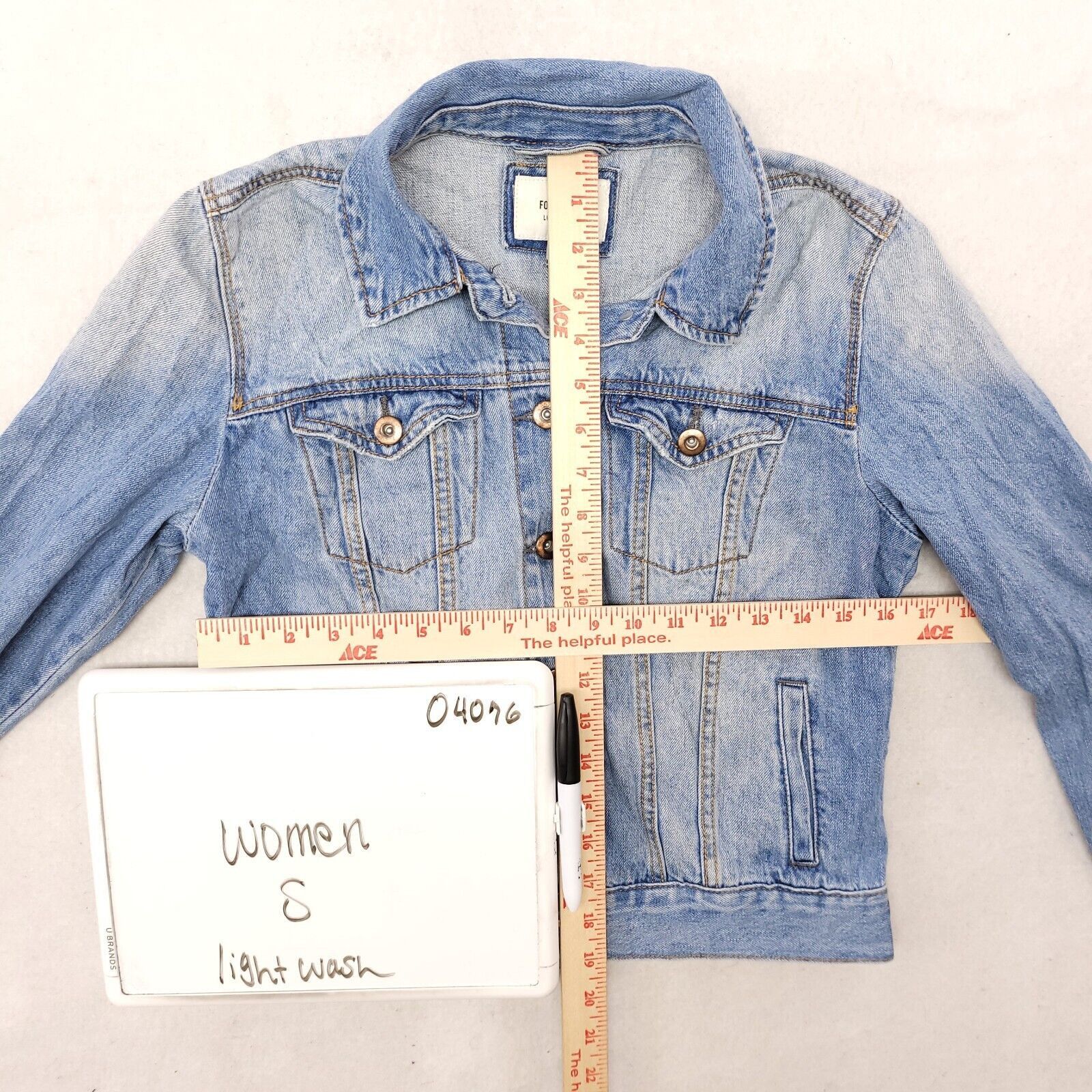 Forever 21 Forever 21 Casual Button Up Denim Jacket Womens Size S Blue Size S / US 4 / IT 40 - 6 Thumbnail