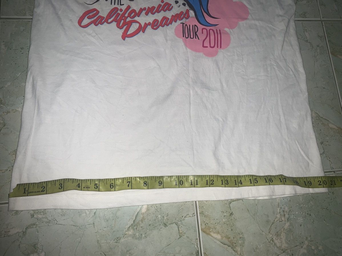 Band Tees California Dreams Tour 2011 Katy Perry Size US M / EU 48-50 / 2 - 11 Thumbnail