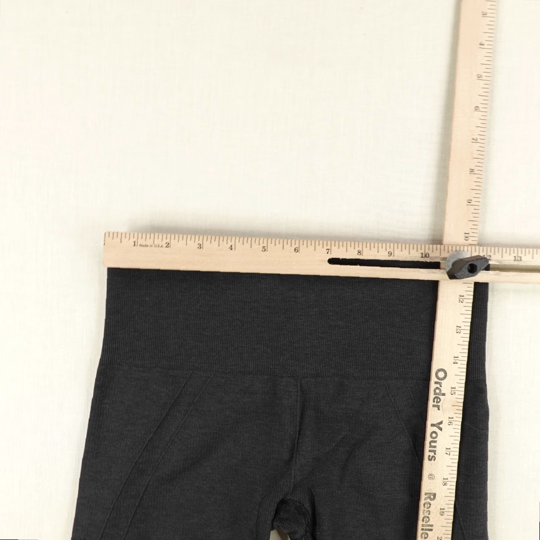 Lululemon VINTAGE Lululemon Leggings Womens 6 Black Ruched Leg Crop High Rise Capri Athletic Gym Size 24" / US 00 / IT 34 - 6 Thumbnail