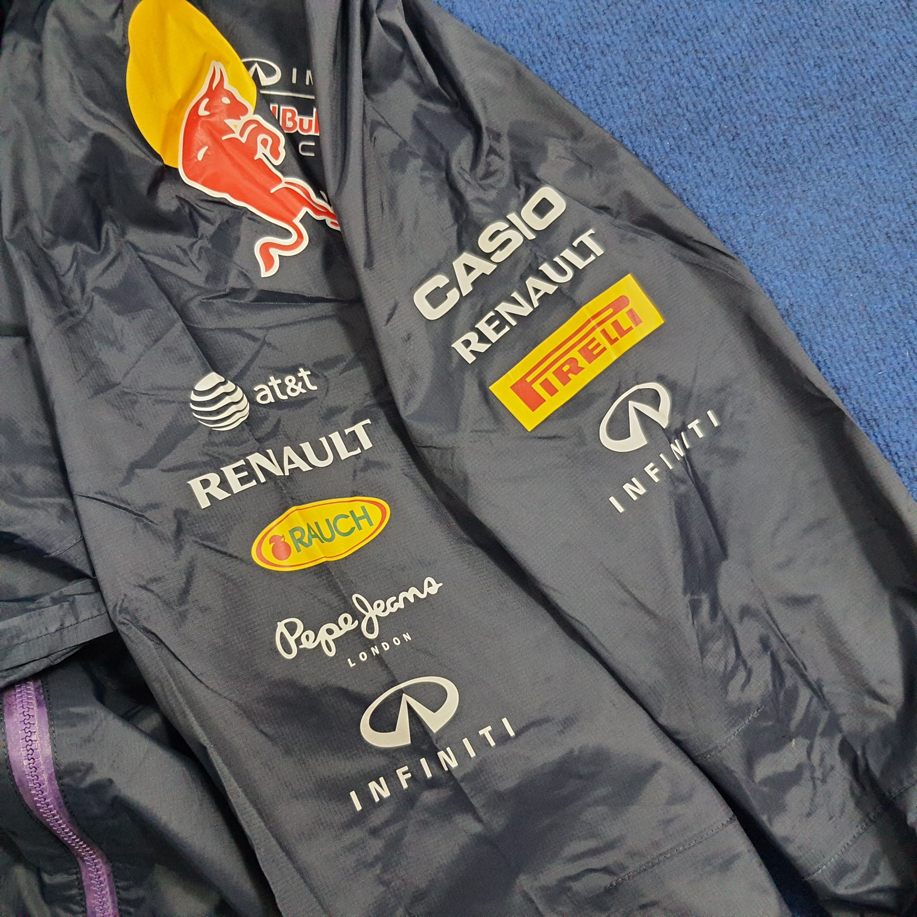 Pepe Jeans × Red Bull × Vintage Vintage Red Bull Pepe Jeans Rain Coat Hoodie Jacket Size US L / EU 52-54 / 3 - 5 Thumbnail