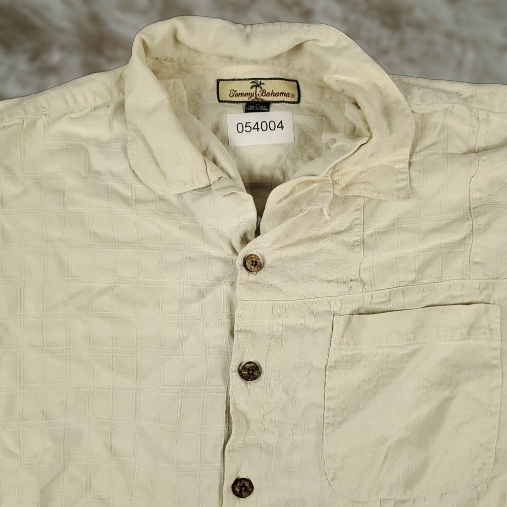 Tommy Bahama Tommy Bahama Hawaiian Shirt Mens Medium Ivory Button-Up Short Sleeve Silk Aloha Size US M / EU 48-50 / 2 - 1 Thumbnail