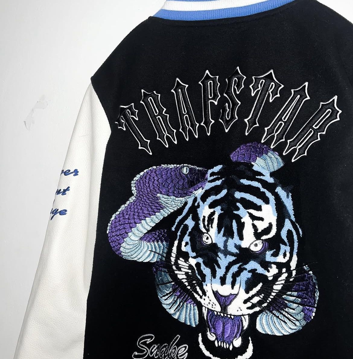 Trapstar London Trapstar Snake Slayer Varsity Jacket Size US L / EU 52-54 / 3 - 3 Thumbnail