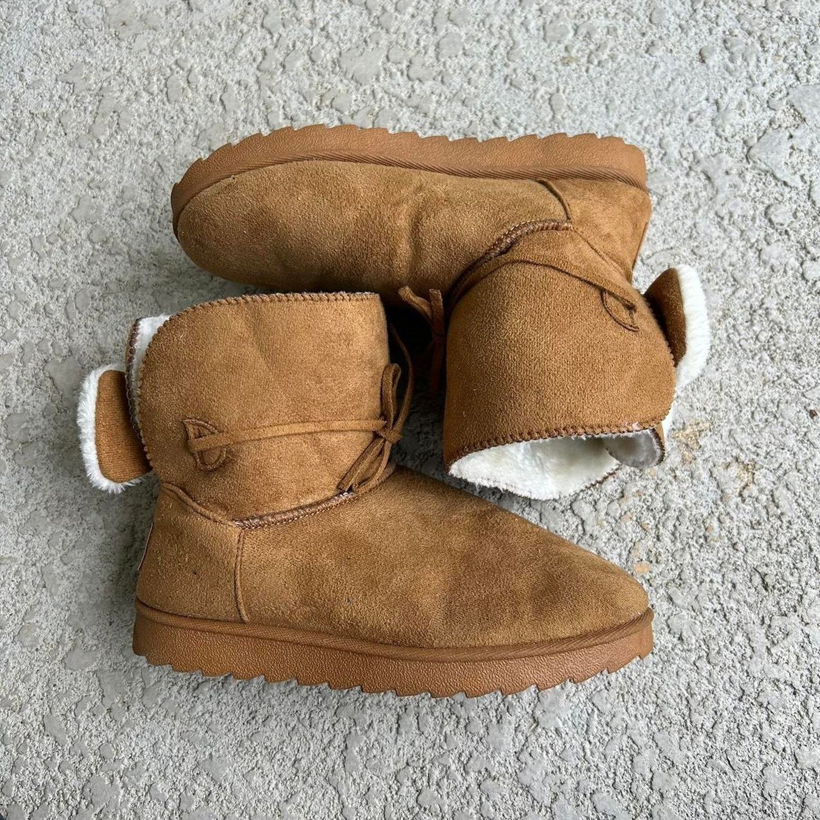 Vintage Y2K Ugg Style Mudd Cherry-99L Faux Fur Bow Boots Sz 7. Size US 7 / IT 37 - 5 Thumbnail