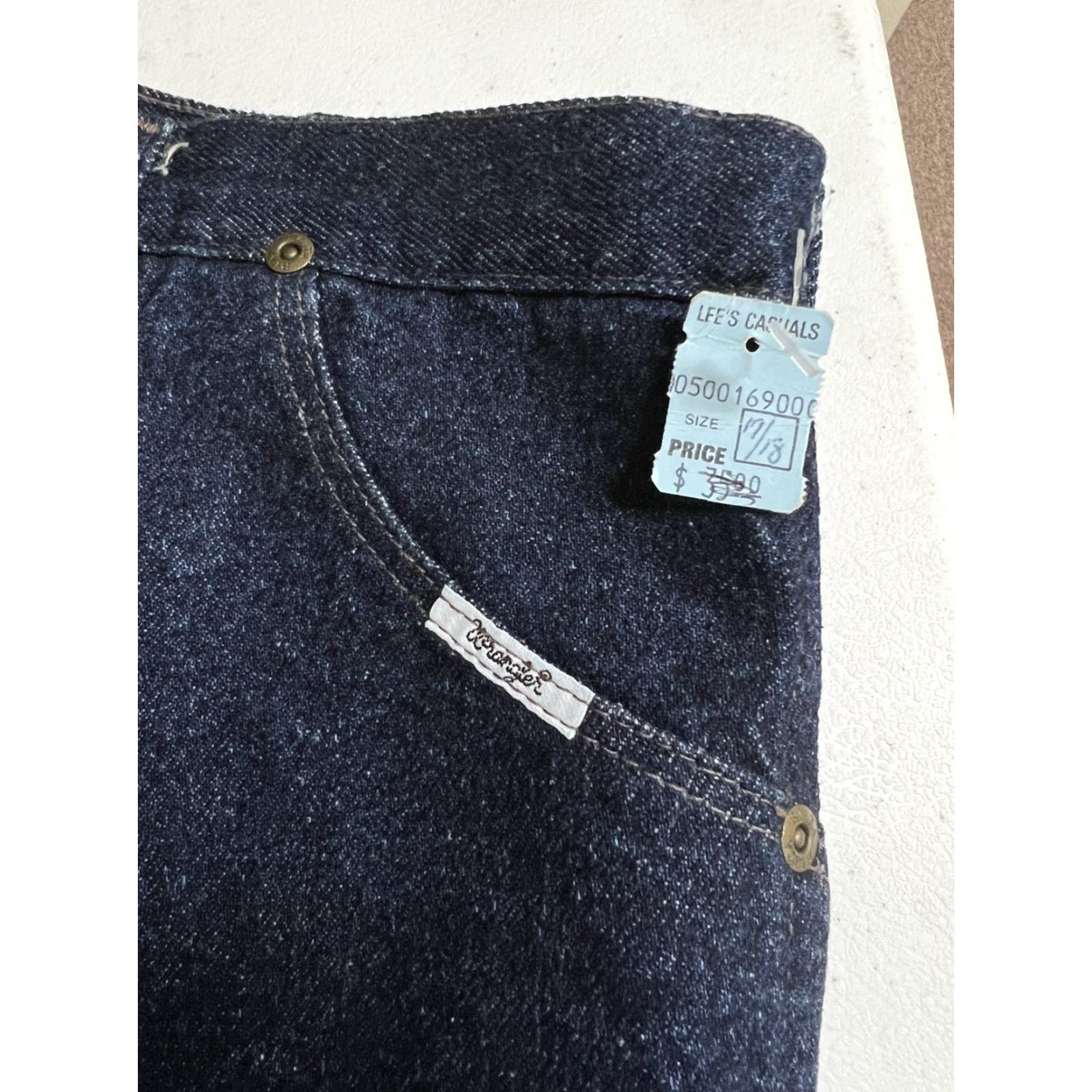 Wrangler VINTAGE Wrangler Riata Dark Wash High Rise Denim Jeans Junior Sz 17 34L Girls Blue 1970s NOS Wrangler Riata High Rise Denim Jeans Size 24" / US 00 / IT 34 - 5 Thumbnail