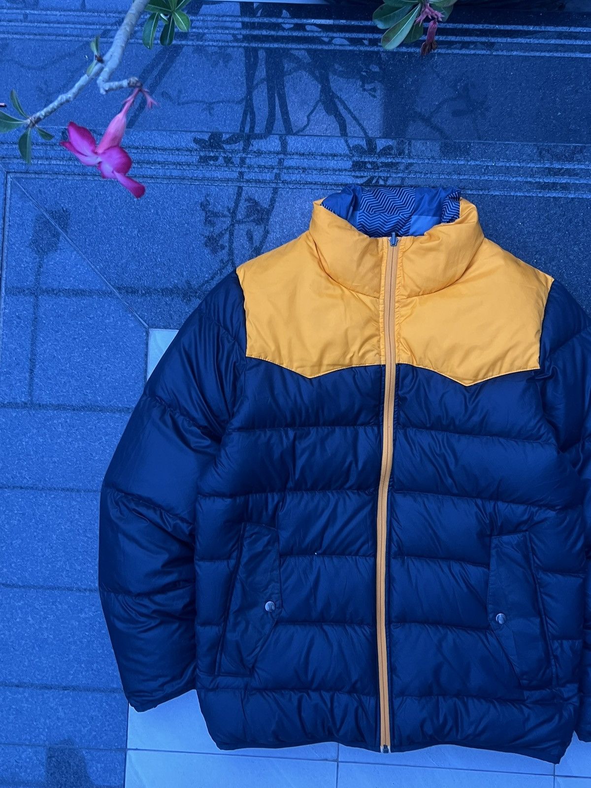 Nike × Vintage 00s Nike Swoosh Reversible Vintage Oversized Puffer Jacket Size US M / EU 48-50 / 2 - 5 Thumbnail