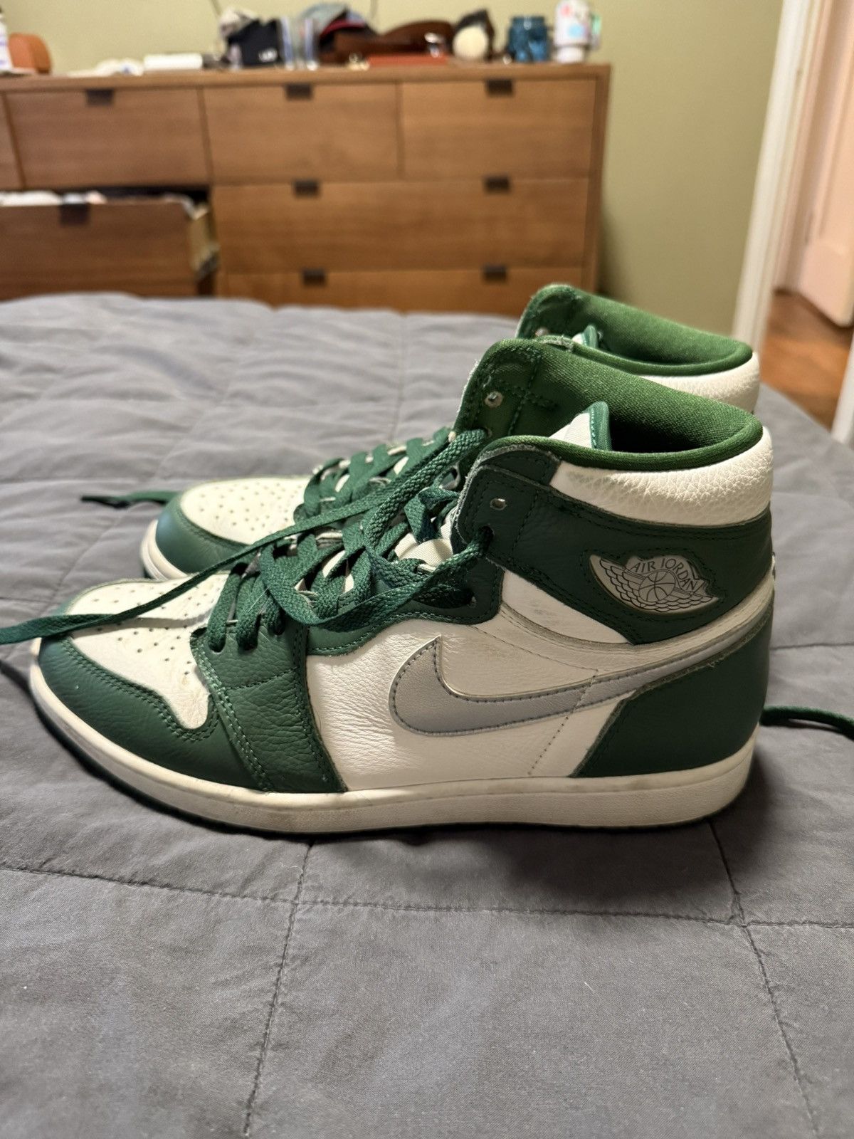 Nike Nike Air Jordan 1 Gorge Green Size US 10.5 / EU 43-44 - 2 Thumbnail