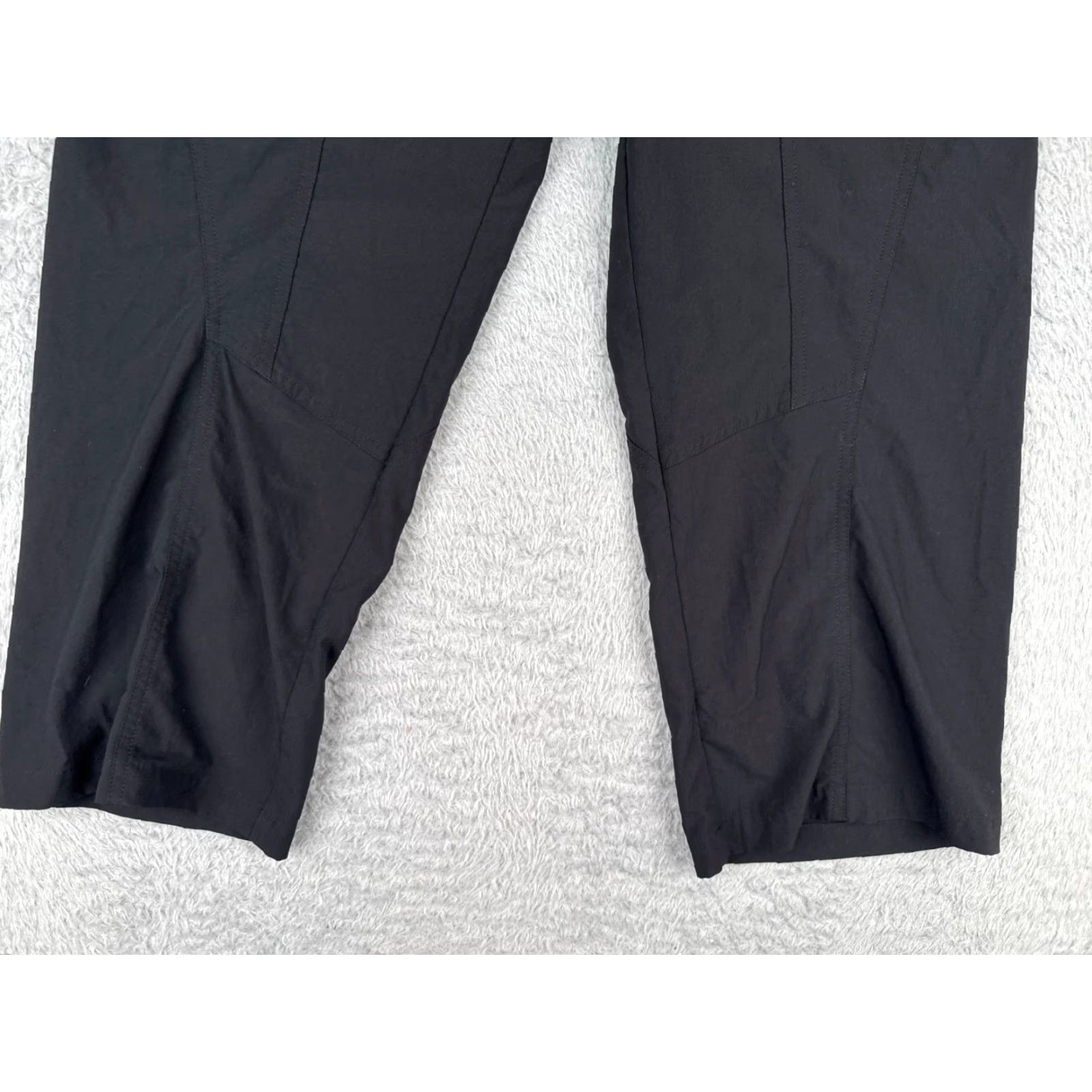 Patagonia Patagonia Pants Women 10 Black Inter-Continental Nylon 30x25 Straight Leg Pants Size 32" / US 10 / IT 46 - 2 Thumbnail