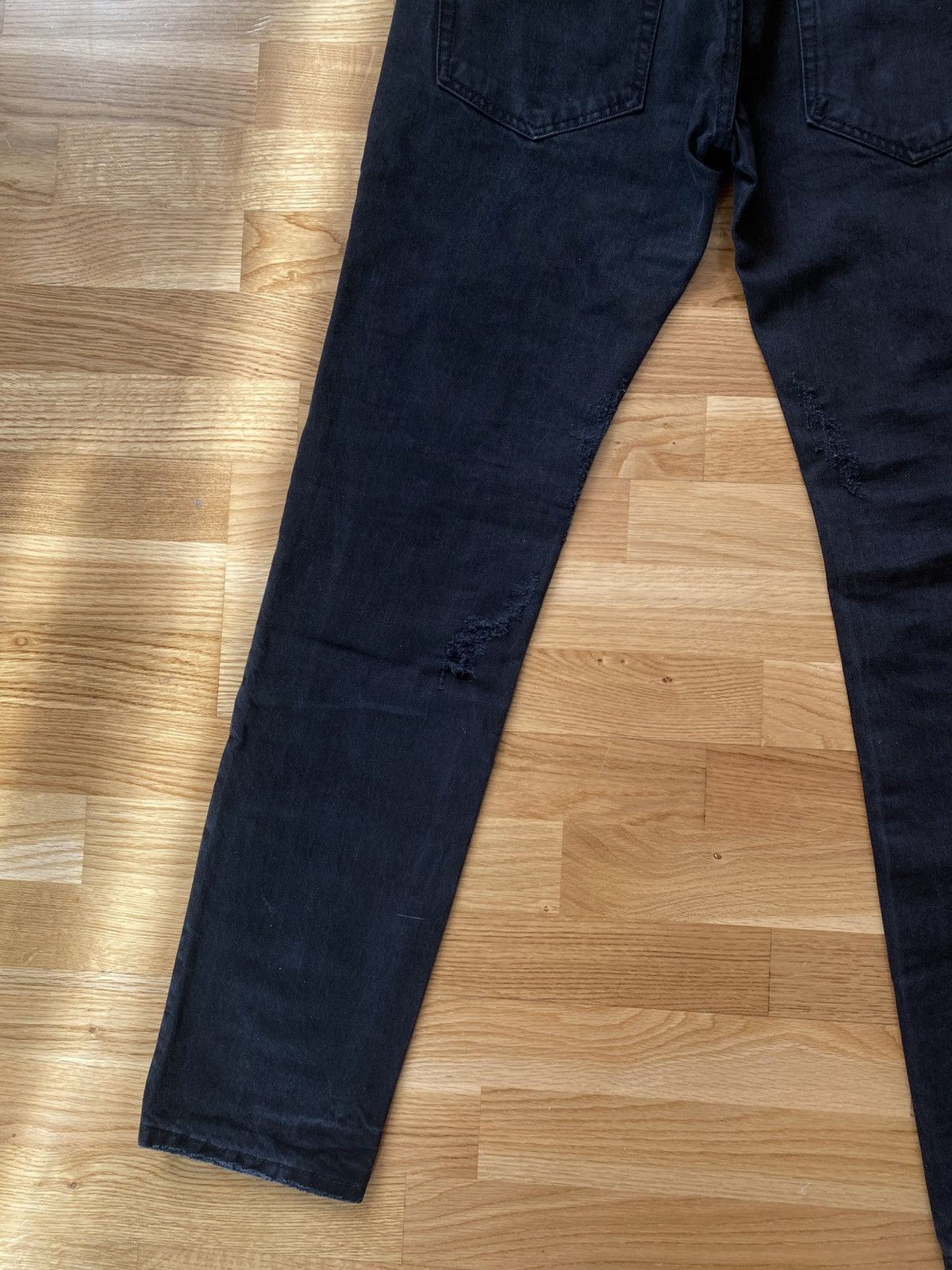 Dolce & Gabbana Dolce & Gabbana Y2K Black Distressed Jeans Italy Size 34 Size US 34 / EU 50 - 7 Thumbnail