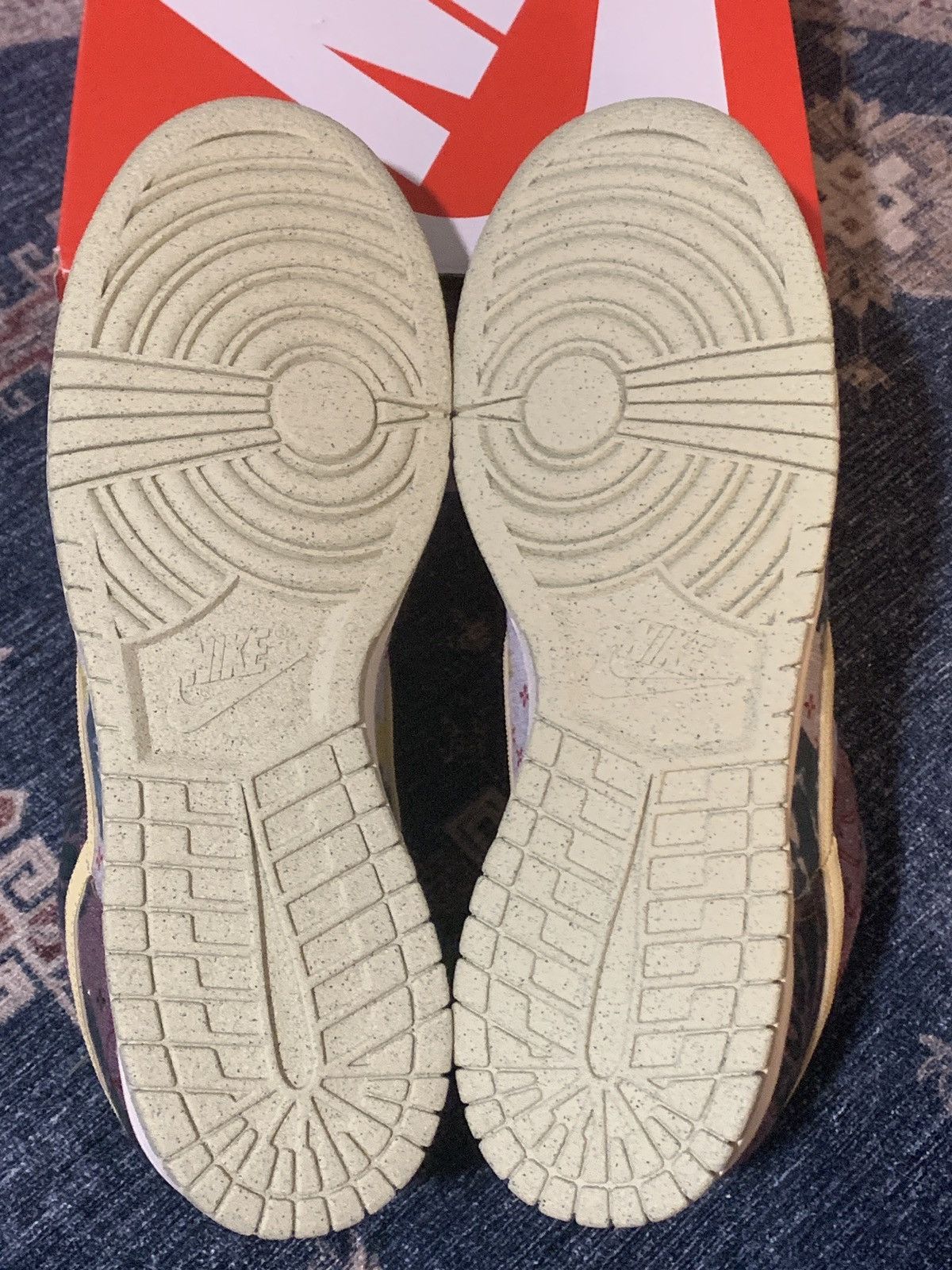 Nike 2020 Nike Dunk Low Community Garden Size US 11.5 / EU 44-45 - 10 Thumbnail