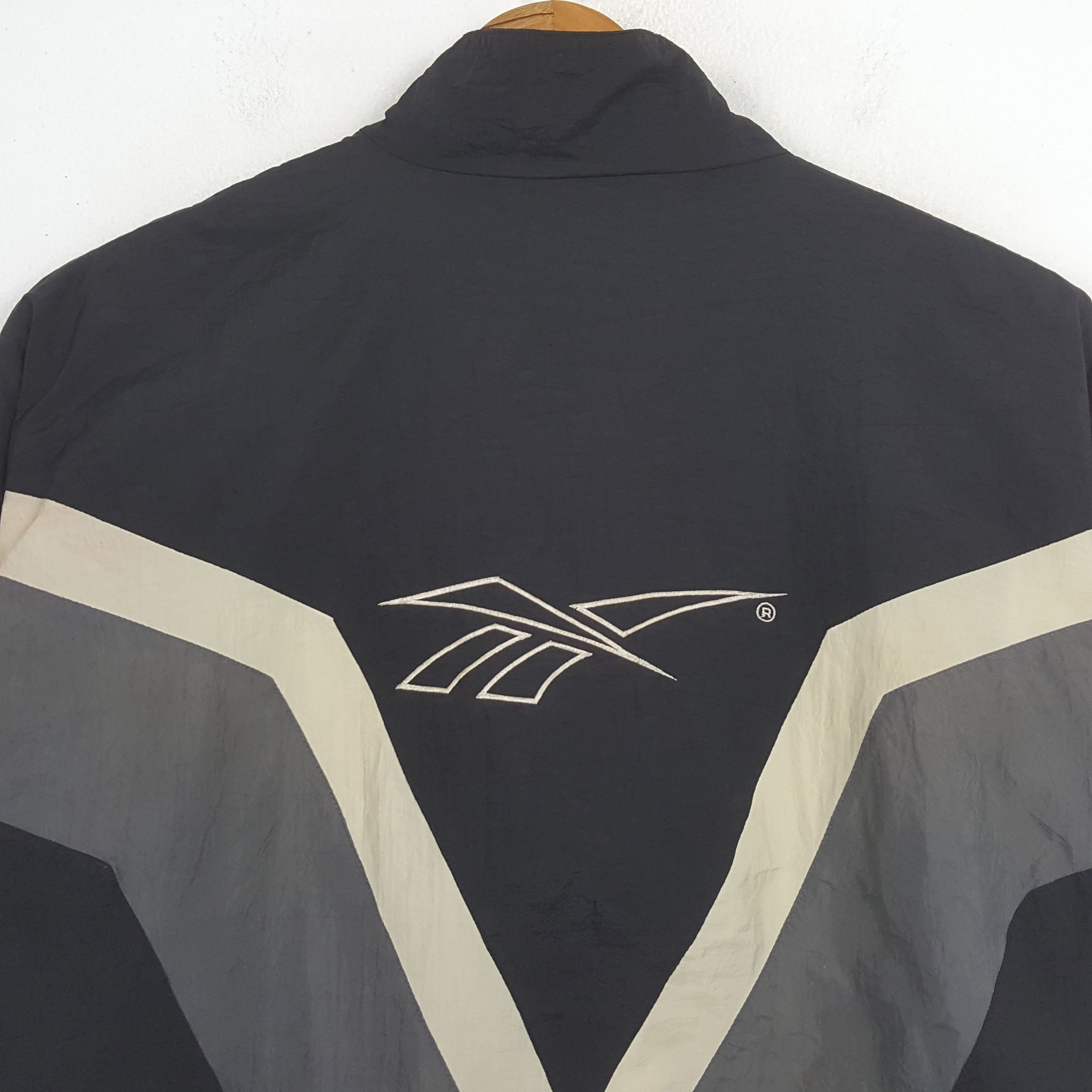 Reebok × Vintage Vintage REEBOK Sportswear Windbreaker Jacket C290N25 Size US XL / EU 56 / 4 - 2 Thumbnail