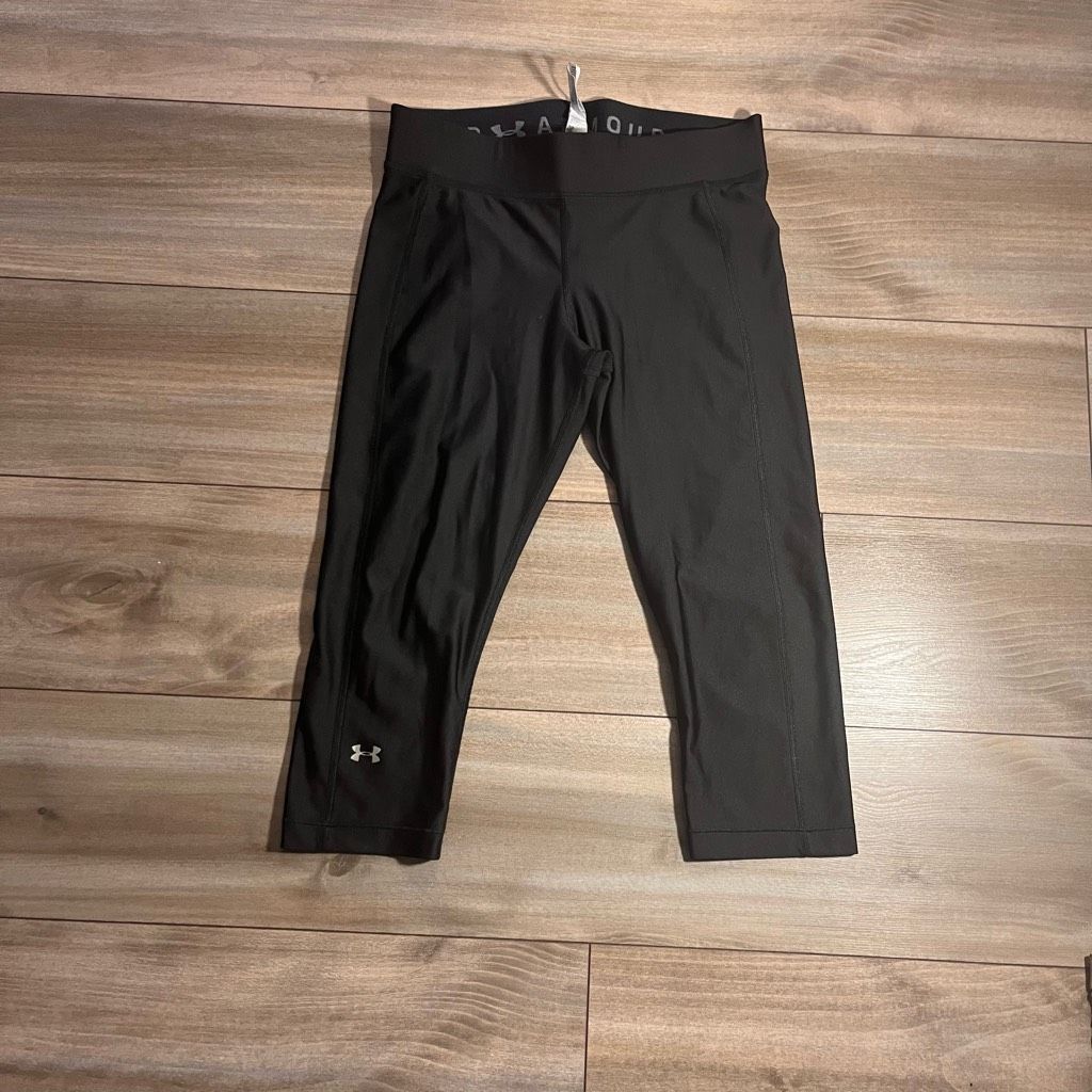 Under Armour Under Armour Black Athletic Cropped Leggings Women Large Bin Size 34" / US 12 / IT 48 - 2 Thumbnail