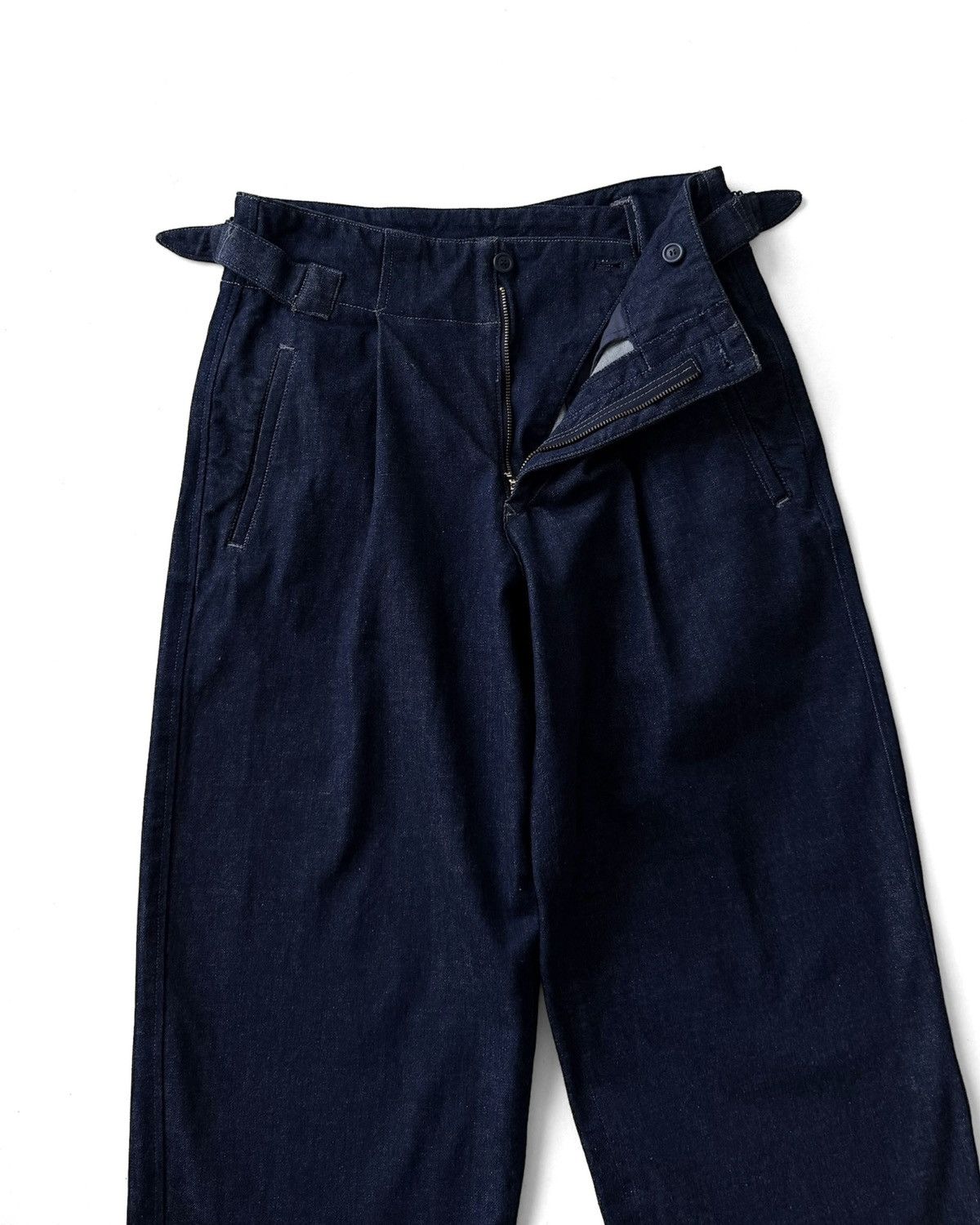 Issey Miyake VINTAGE80’s ISSEY MIYAKE MEN DENIM PLEATED SIDE BELT PANTS Size US 29 - 4 Thumbnail