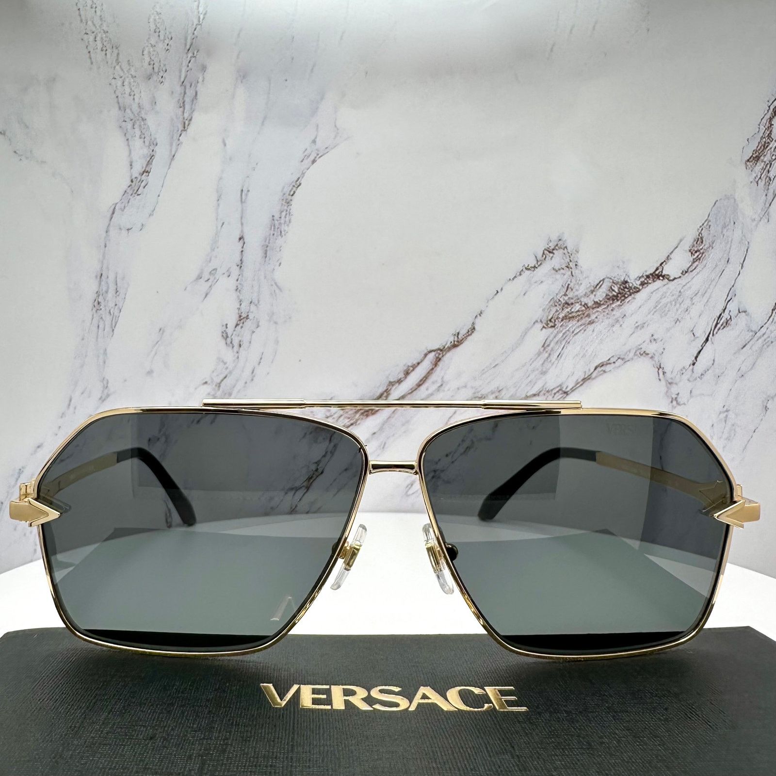 Versace New VERSACE Gold Metal Square Pilot Aviator Sunglasses Size ONE SIZE - 22 Thumbnail