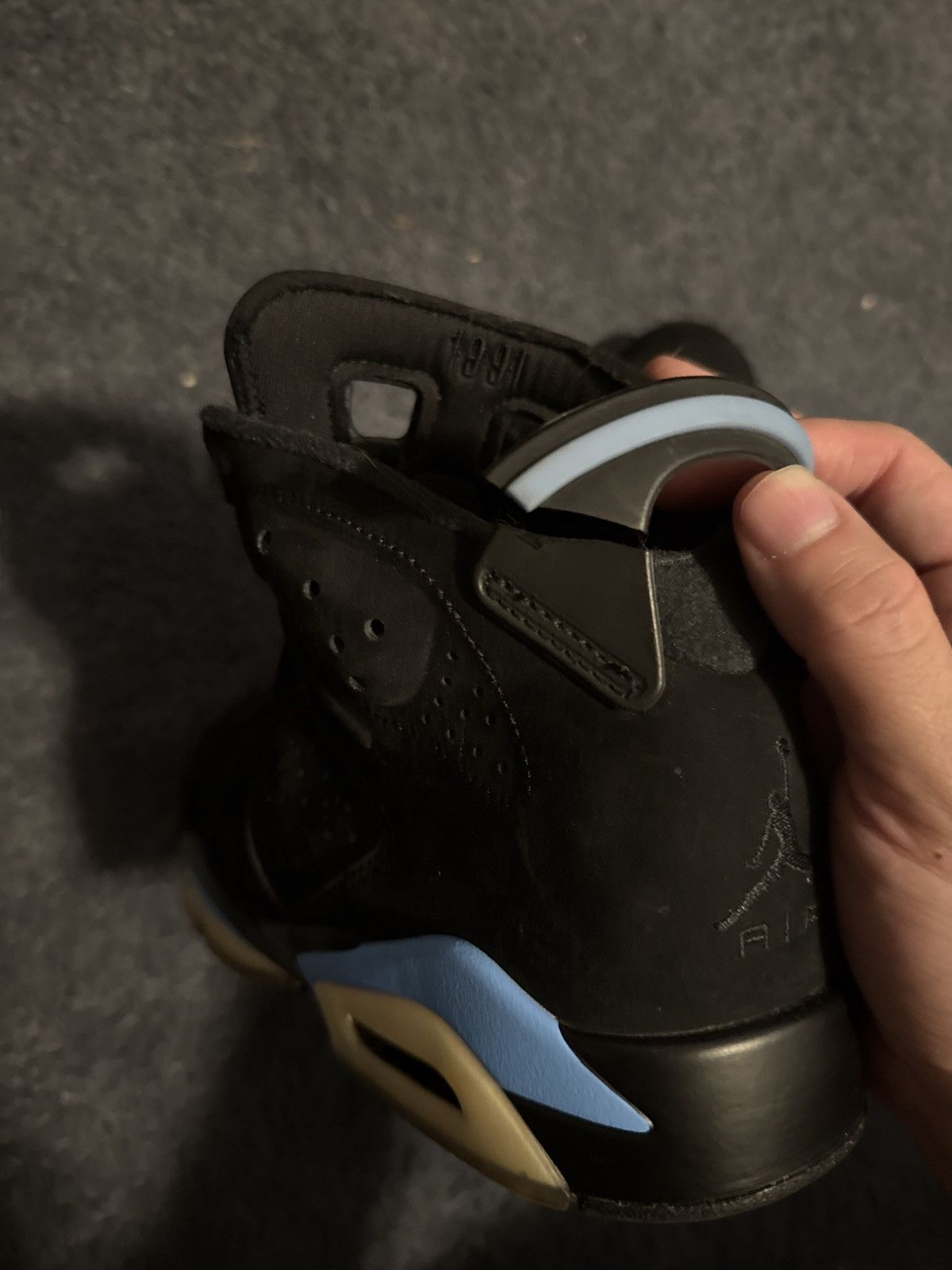Jordan Brand Air Jordan 6 ‘UNC’ Size US 9 / EU 42 - 2 Thumbnail