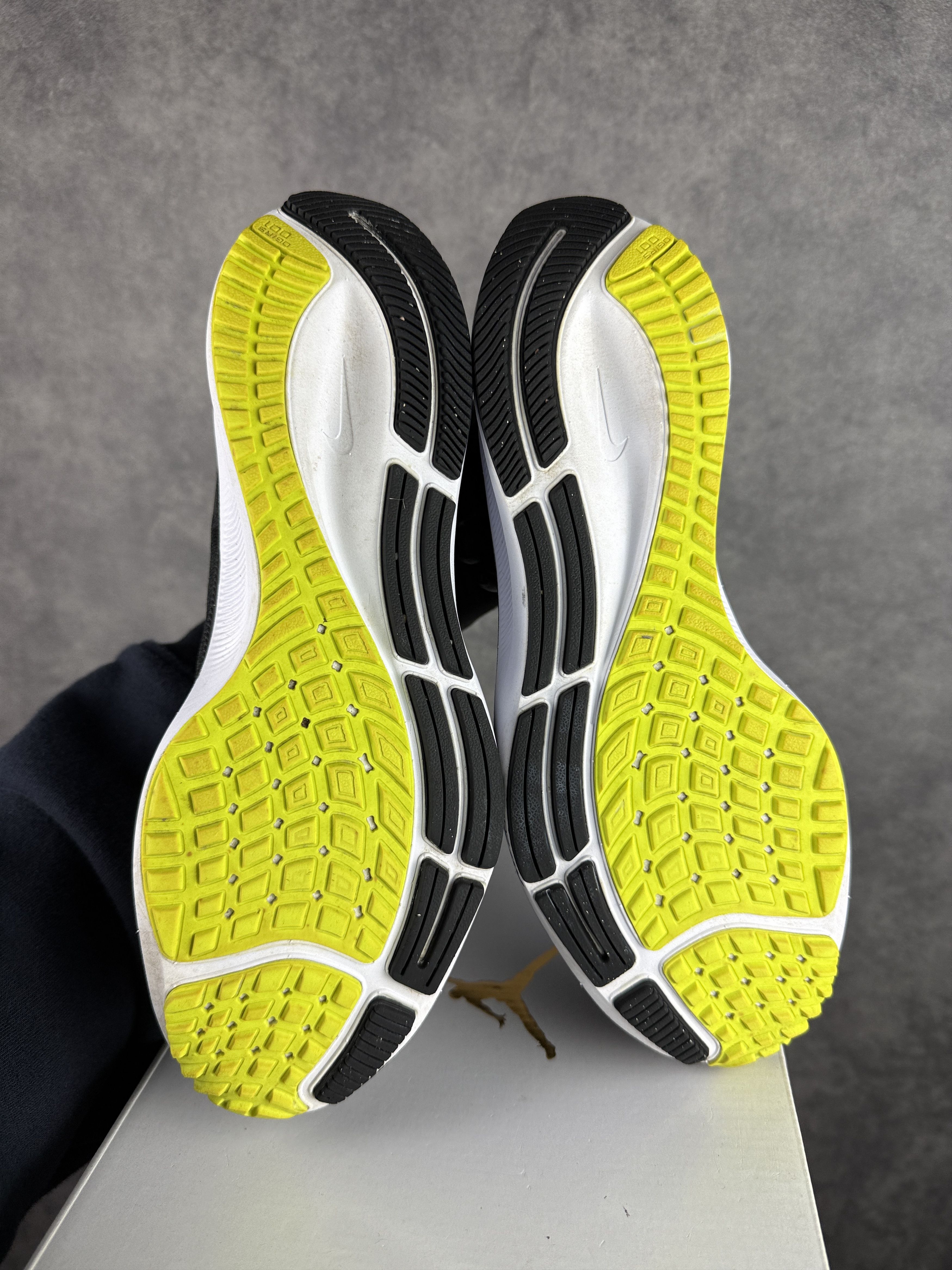 Nike Nike Zoom Pegasus 37 running shoes women’s Swoosh Size US 9 / IT 39 - 9 Thumbnail