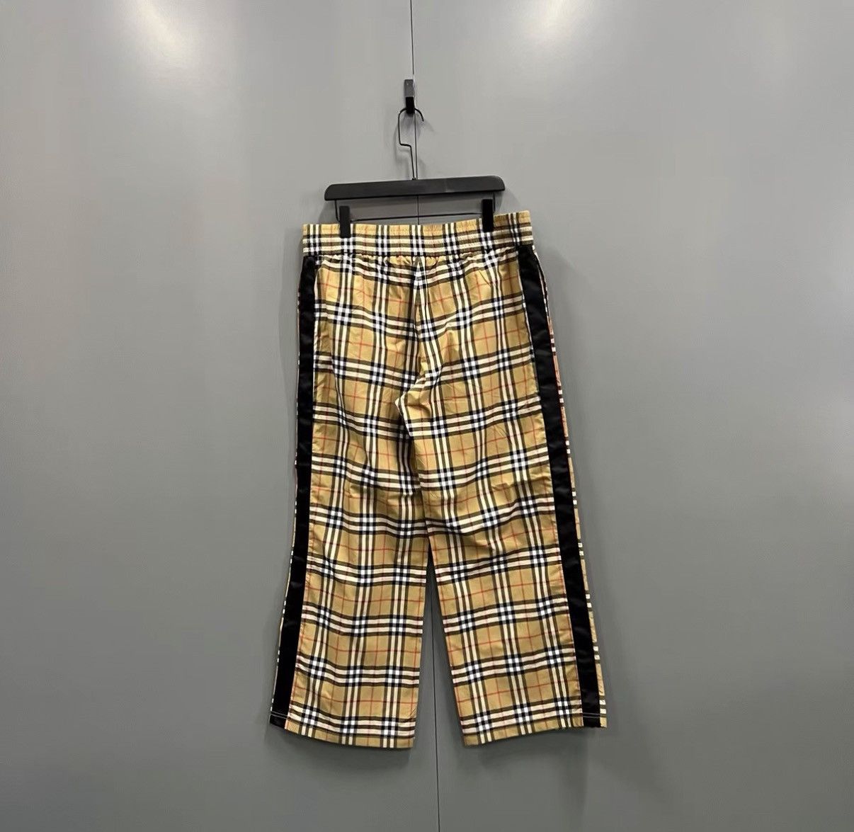 Burberry Burberry Check Casual Pants J41 Size 34" / US 12 / IT 48 - 2 Thumbnail