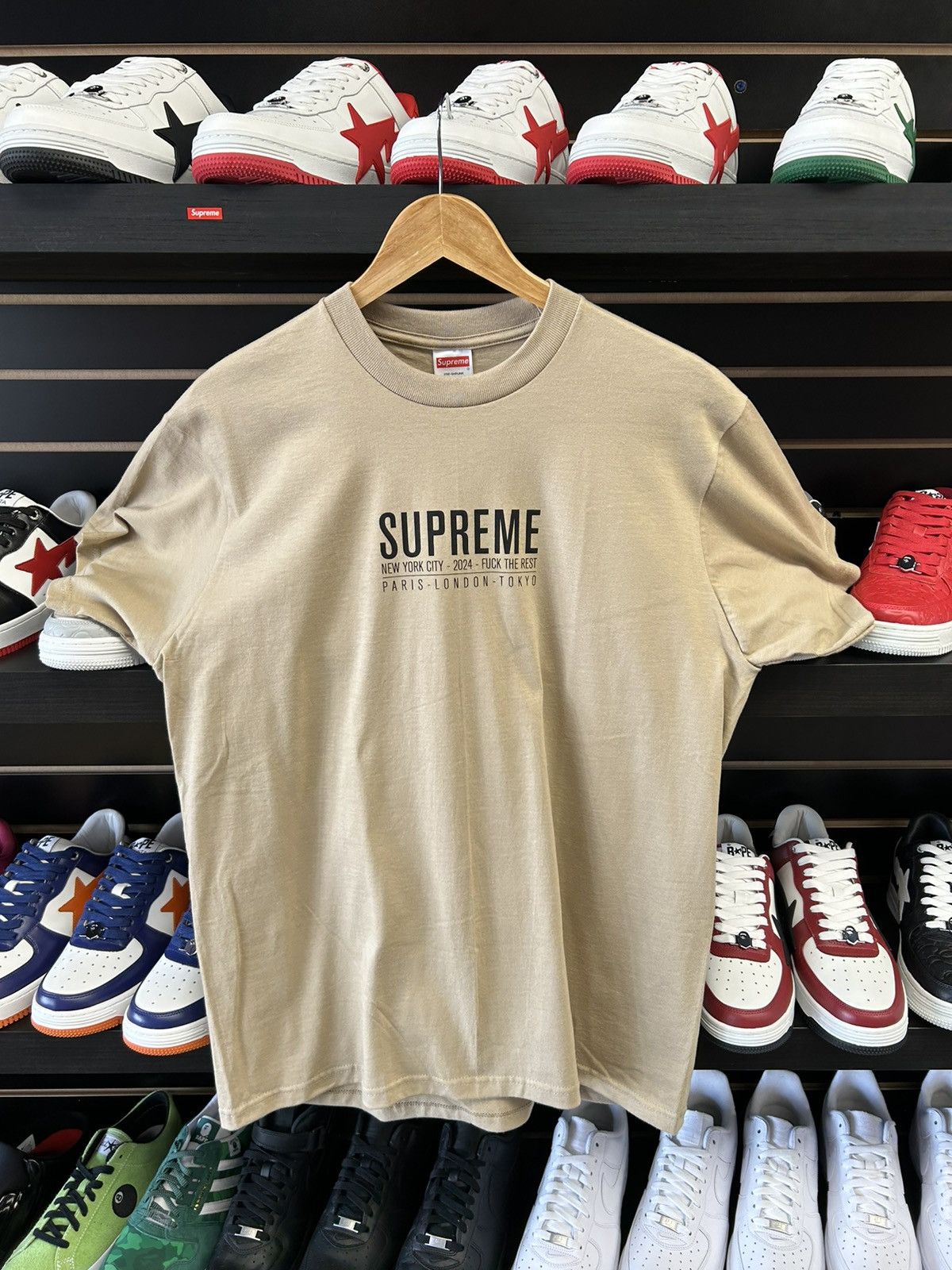 Supreme Supreme T-shirt Size US M / EU 48-50 / 2 - 1 Thumbnail