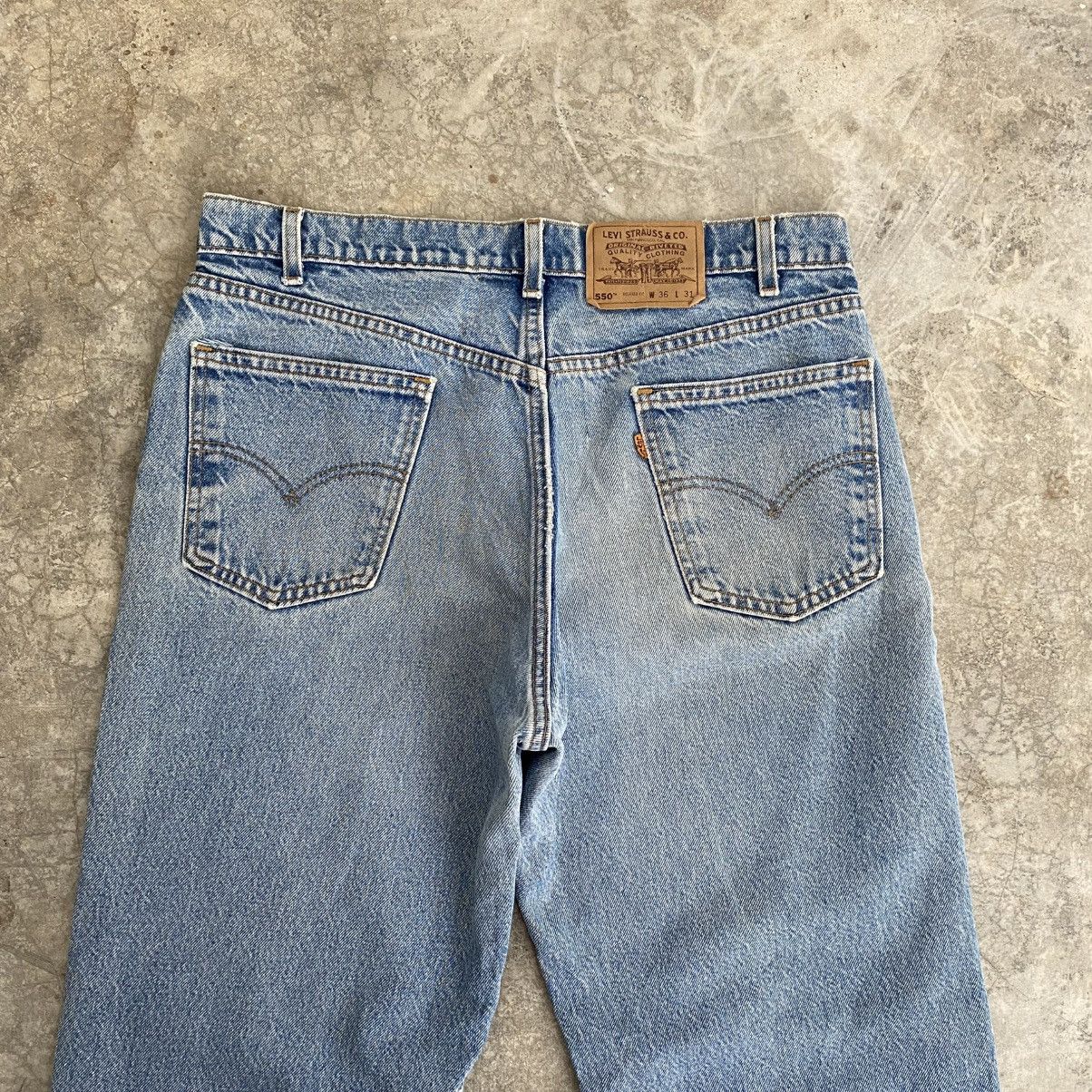 Levi's VTG 1996 Levis 550 Orange Tab Relaxed Fit Faded Blue Jeans Size US 35 - 1 Thumbnail