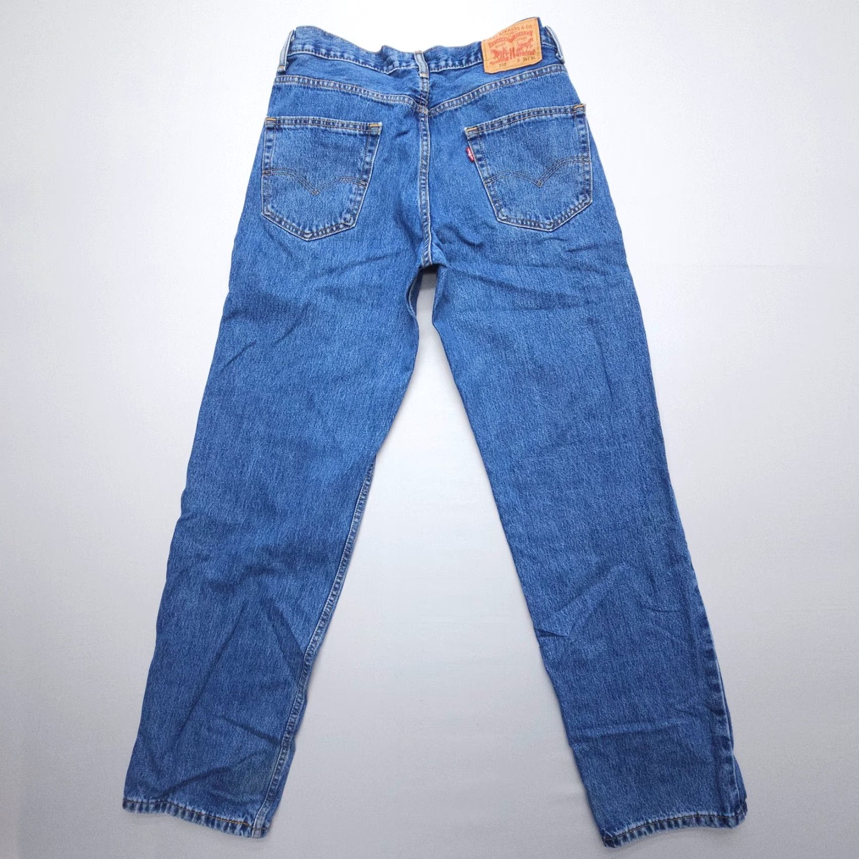 Levi's Levi's 550 Jeans Mens 34x34 Blue Denim Relaxed Tapered 5-Pocket Zip Regular Waist Medium Wash Vintage: No? Size US 34 / EU 50 - 2 Thumbnail