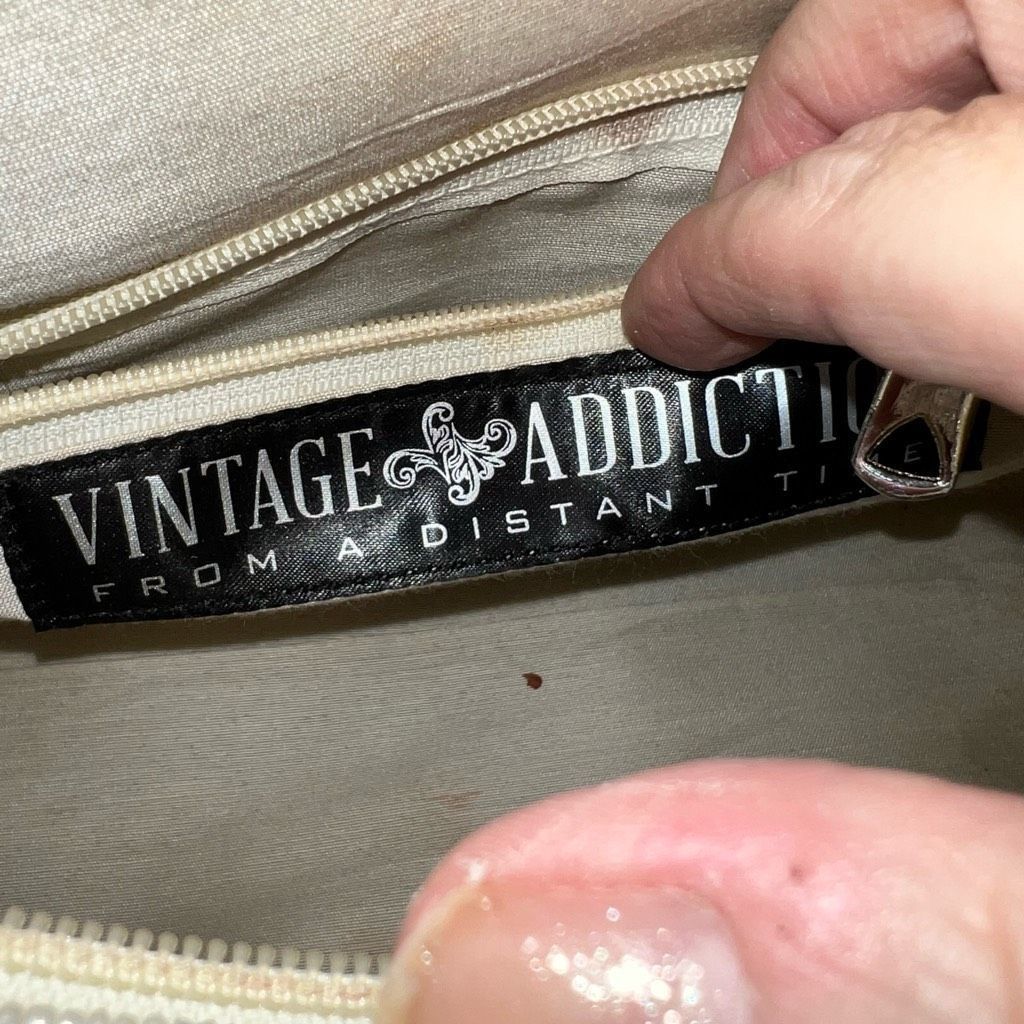 Vintage Vintage Addiction From a Distant Time Fully Beaded and Prong Set Rhinestone Bag Size ONE SIZE - 12 Thumbnail