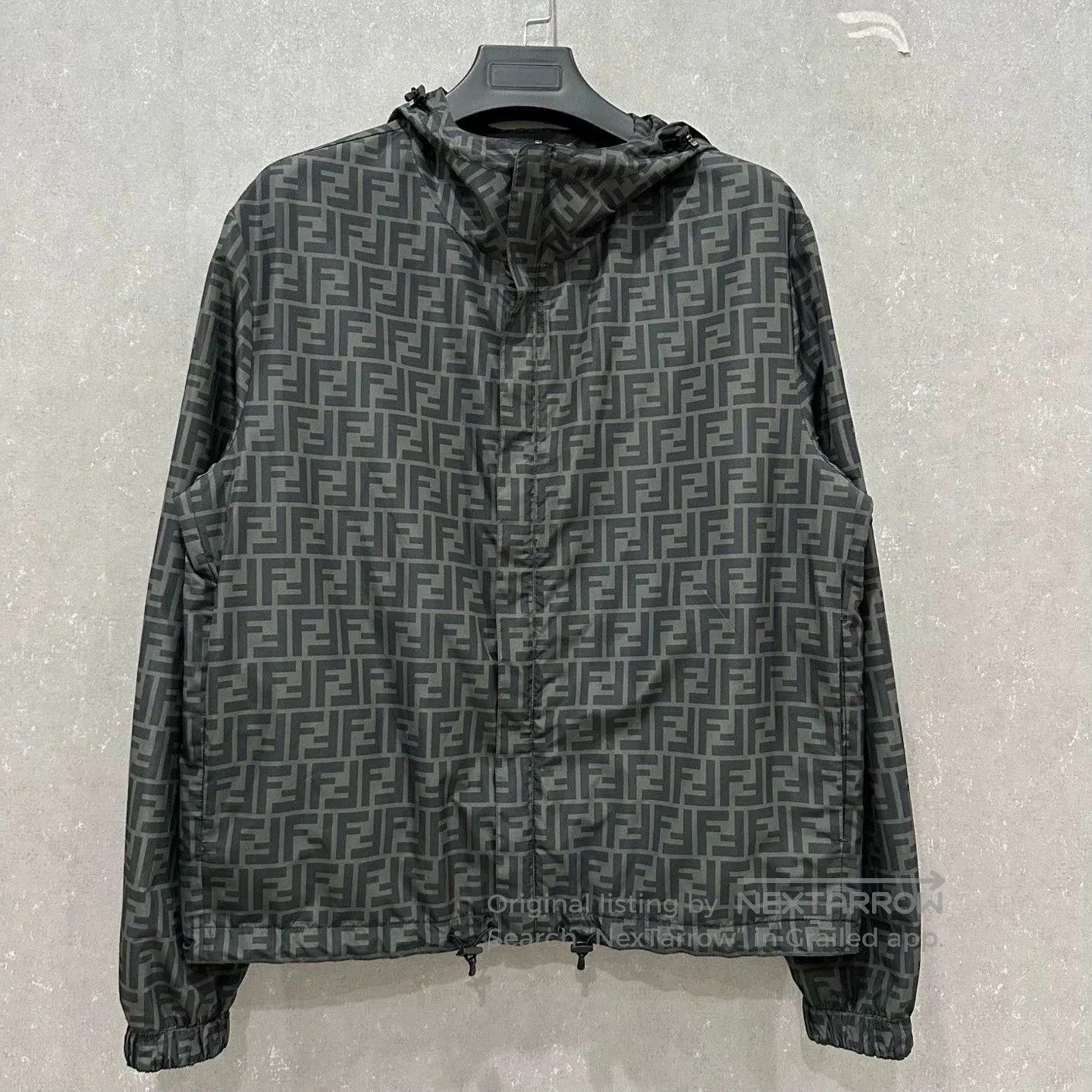Fendi Fendi Logo Print Reversible Jacket. Size US XL / EU 56 / 4 - 1 Thumbnail