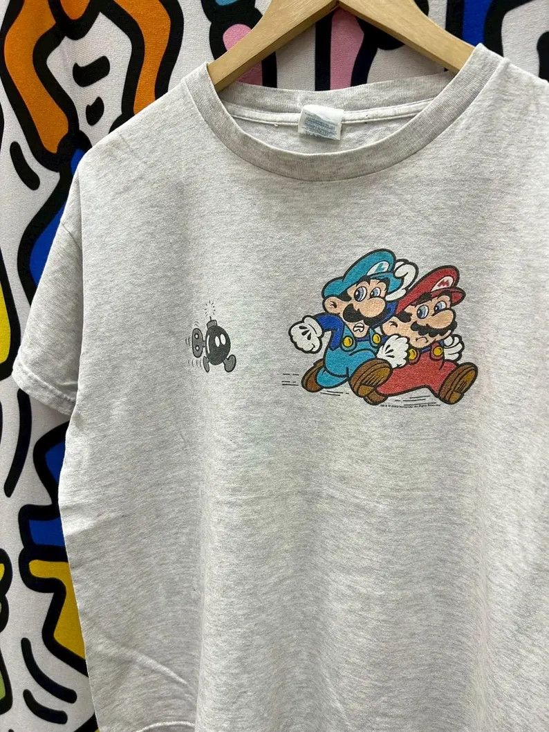 Vintage Vintage 2000s Mario tshirt size S Size US S / EU 44-46 / 1 - 1 Thumbnail