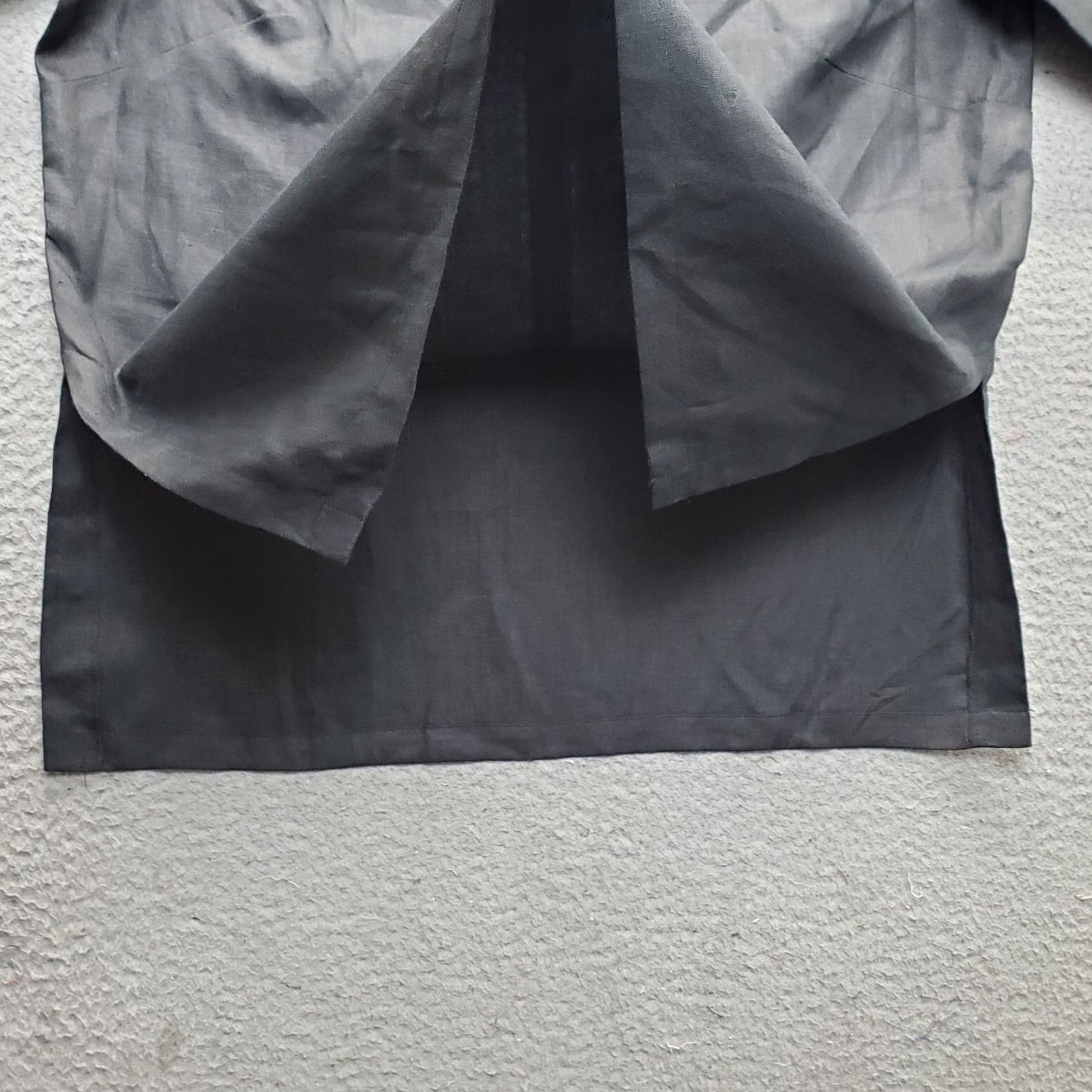 Vintage Rafaella Blouse Top Women L Black 100% Linen Long Sleeve V-Neck Pullover - Womens Size L Shirt Size L / US 10 / IT 46 - 6 Thumbnail