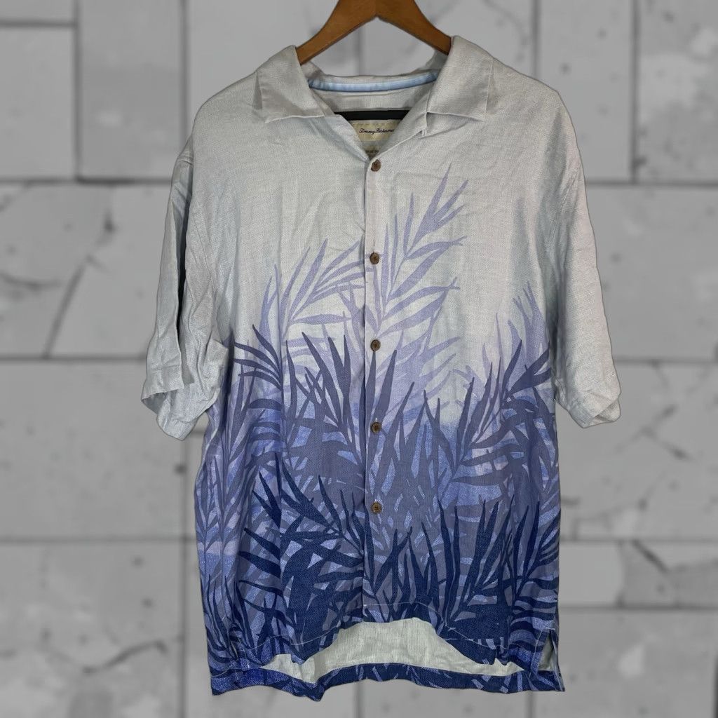 Tommy Bahama Tommy Bahama Original Fit 100% Silk Blue Leaf Print Hawaiian Shirt Mens Size L Size US L / EU 52-54 / 3 - 1 Thumbnail