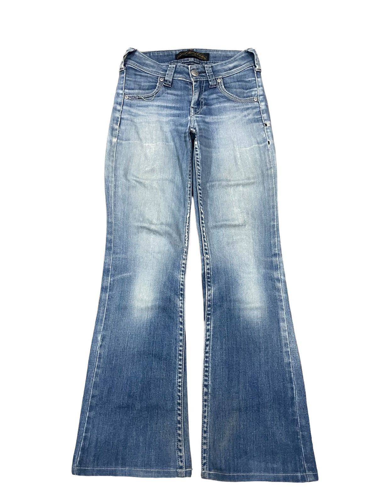Levi's Vintage Levi’s Womenswear Low Rise Blue Wash Flare Jeans Size 25" / US 0 / IT 36 - 6 Thumbnail