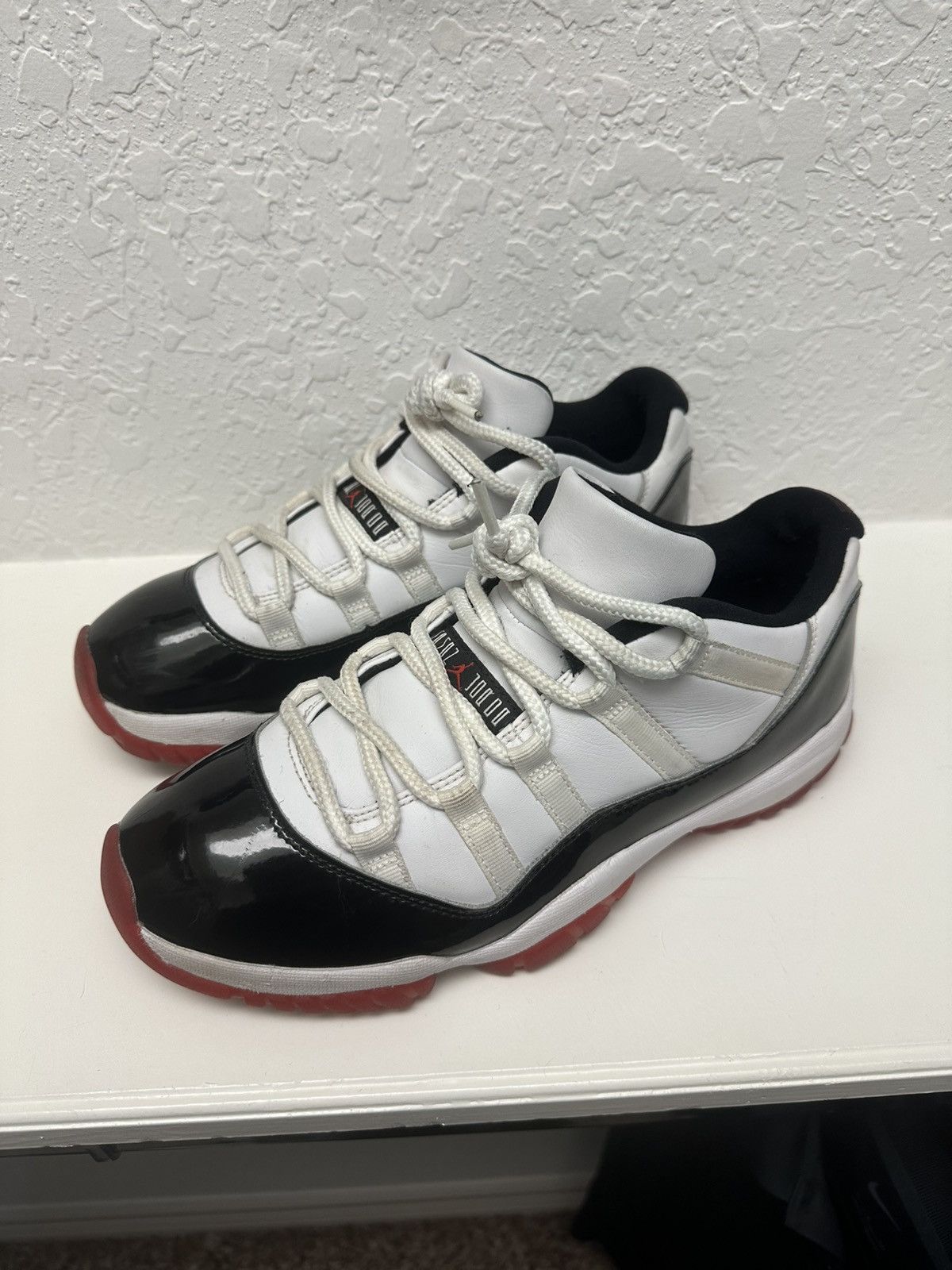 Jordan Brand Air Jordan 11 Retro Low 'Concord-Bred' Size US 8.5 / EU 41-42 - 2 Thumbnail