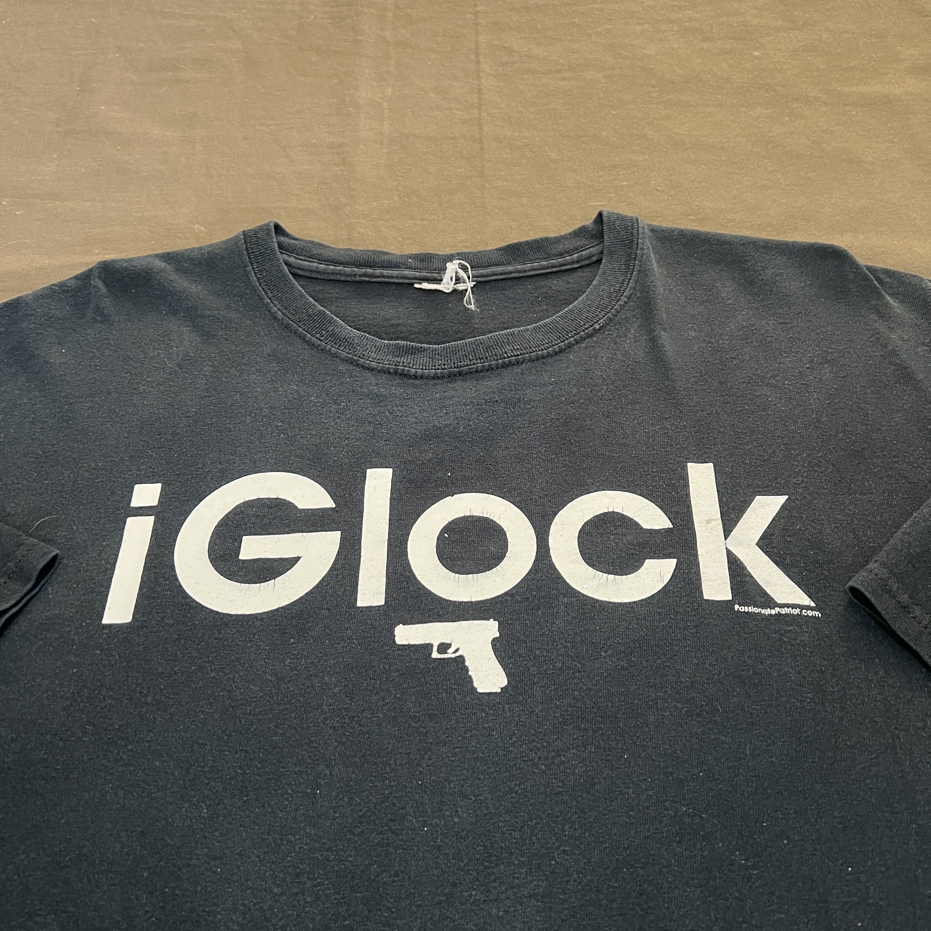 Vintage Vintage Y2K iGlock Tee 911 Gun 2XL Streetwear Graphic Size US XXL / EU 58 / 5 - 1 Thumbnail