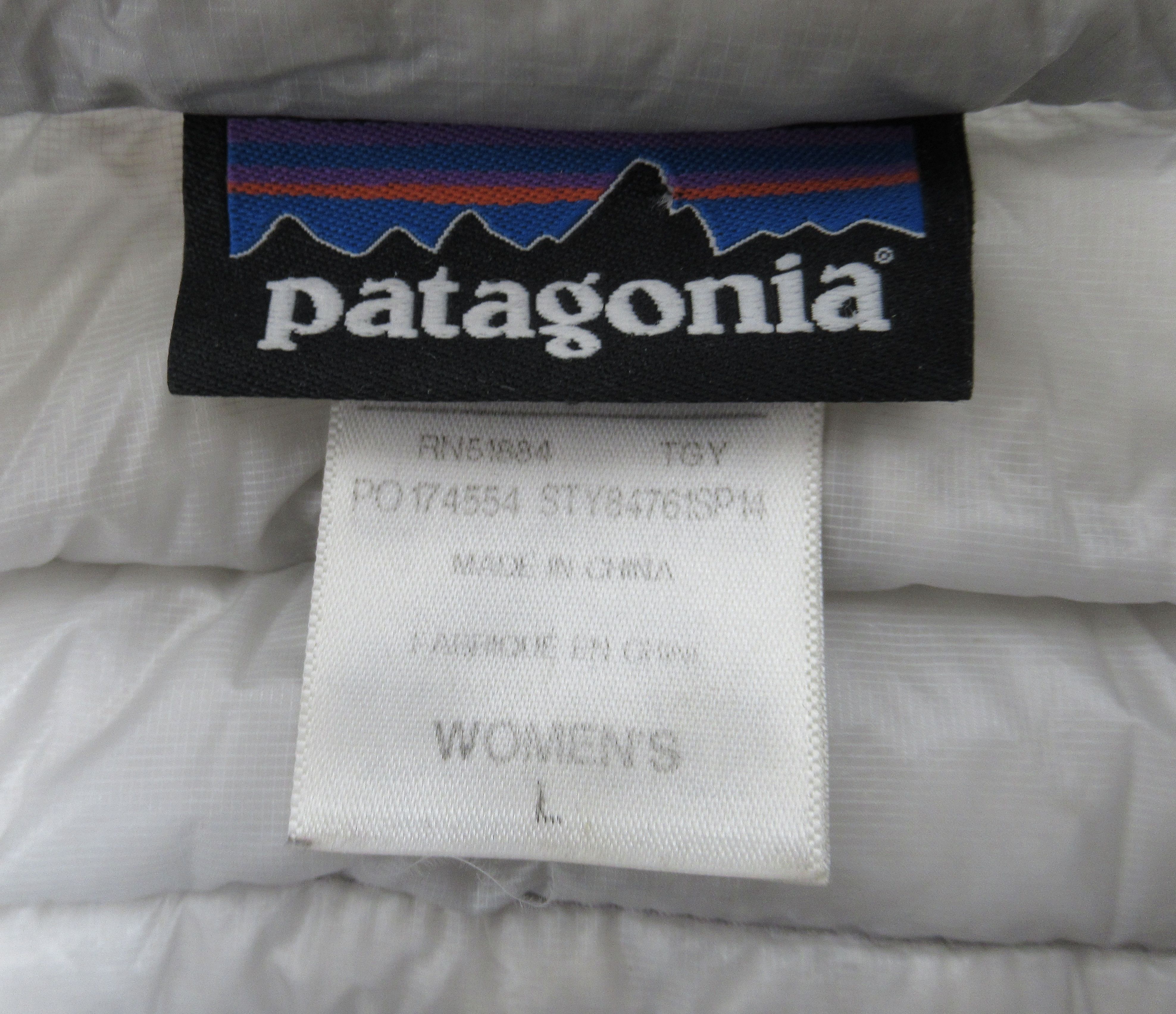 Patagonia Patagonia Ultralight Down Jacket Tailored Grey TGY 84761SP14 Size L / US 10 / IT 46 - 9 Thumbnail