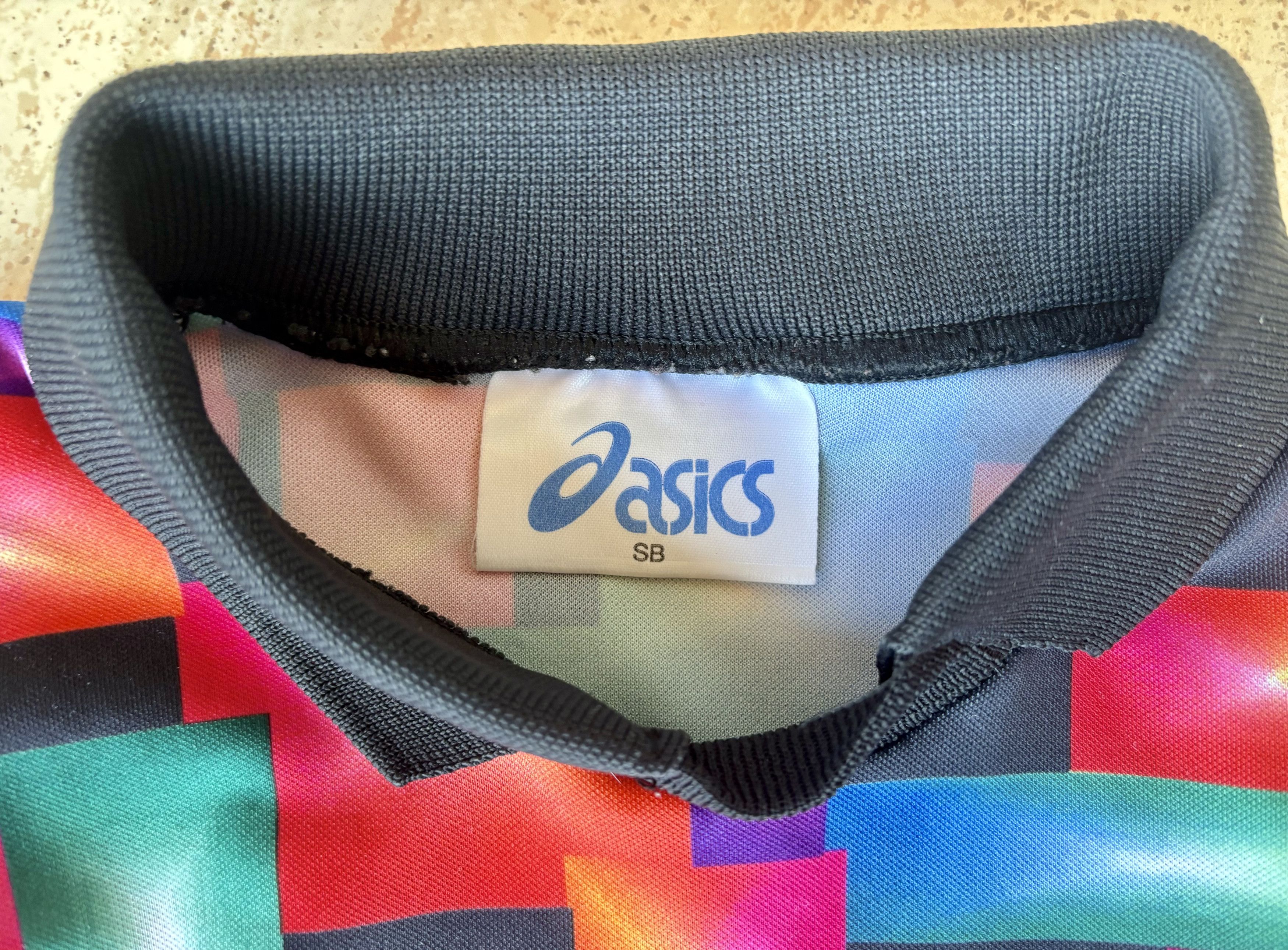 Asics Vintage Newcastle United Asics Goalkeeper Jersey-Rare Design Size US XXS / EU 40 - 2 Thumbnail