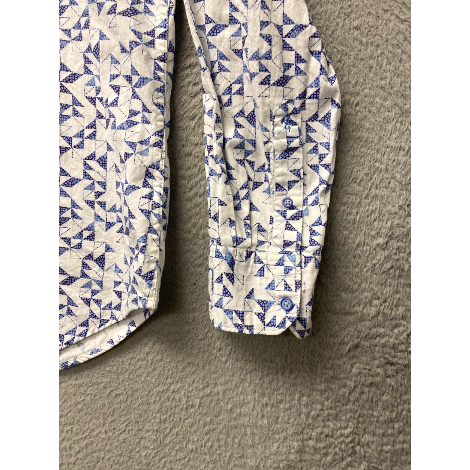Robert Graham Robert Graham Button Shirt Men XL Long Sleeve Button-Up Triangle Print Geometric / 161-1 Size US XL / EU 56 / 4 - 4 Thumbnail