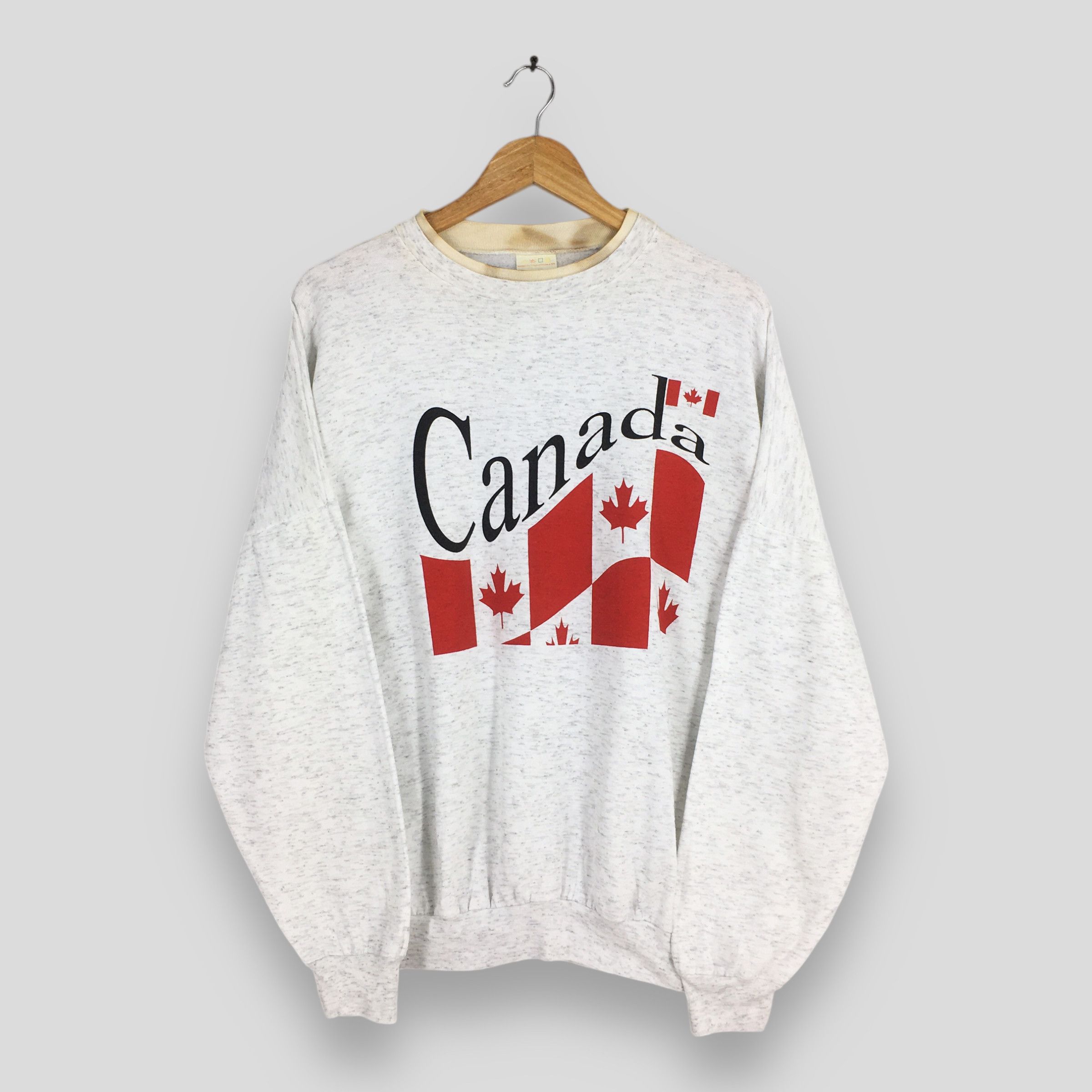 Vintage Vintage National Flag of Canada Gray Sweatshirt 2XLarge Size US XXL / EU 58 / 5 - 1 Thumbnail