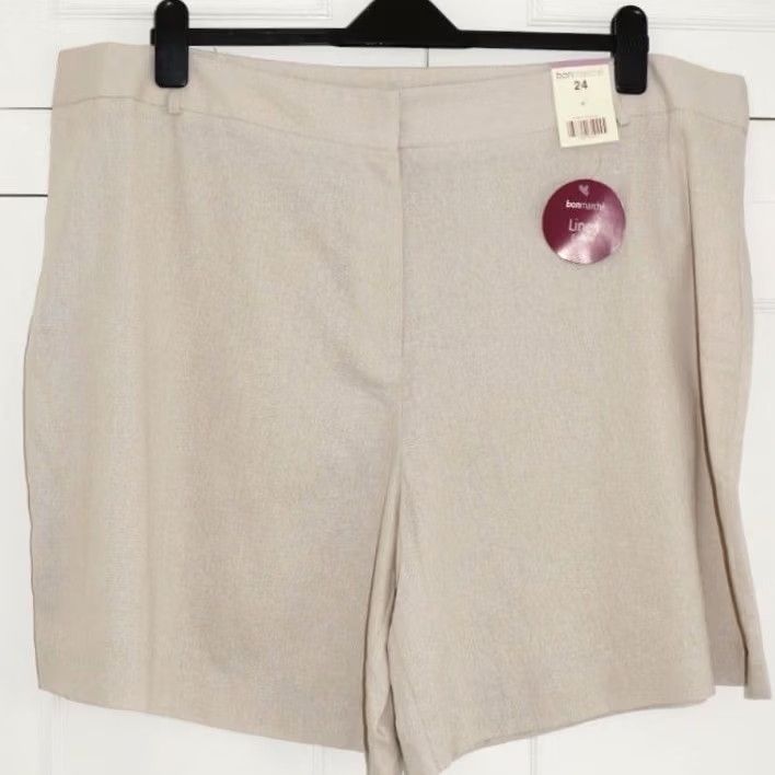 Vintage Bonmarché Shorts Size UK 24 Linen Content Women’s Stone New With Defect BNWT Shorts Casual Travel Party/Cocktail Womens Size 42" / US 20 - 2 Thumbnail