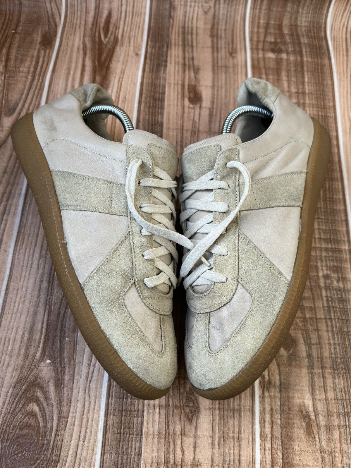 Maison Margiela Maison Martin Margiela Replica Gats Beige Lowtop Sneaks Size US 9 / EU 42 - 3 Thumbnail