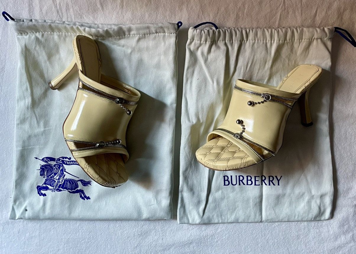 Burberry Burberry High Heel Shoes Size US 7 / IT 37 - 9 Thumbnail